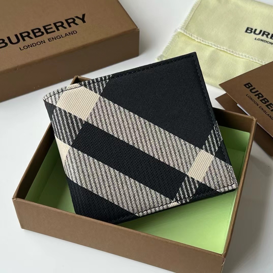 Burberry バーバリー  財布