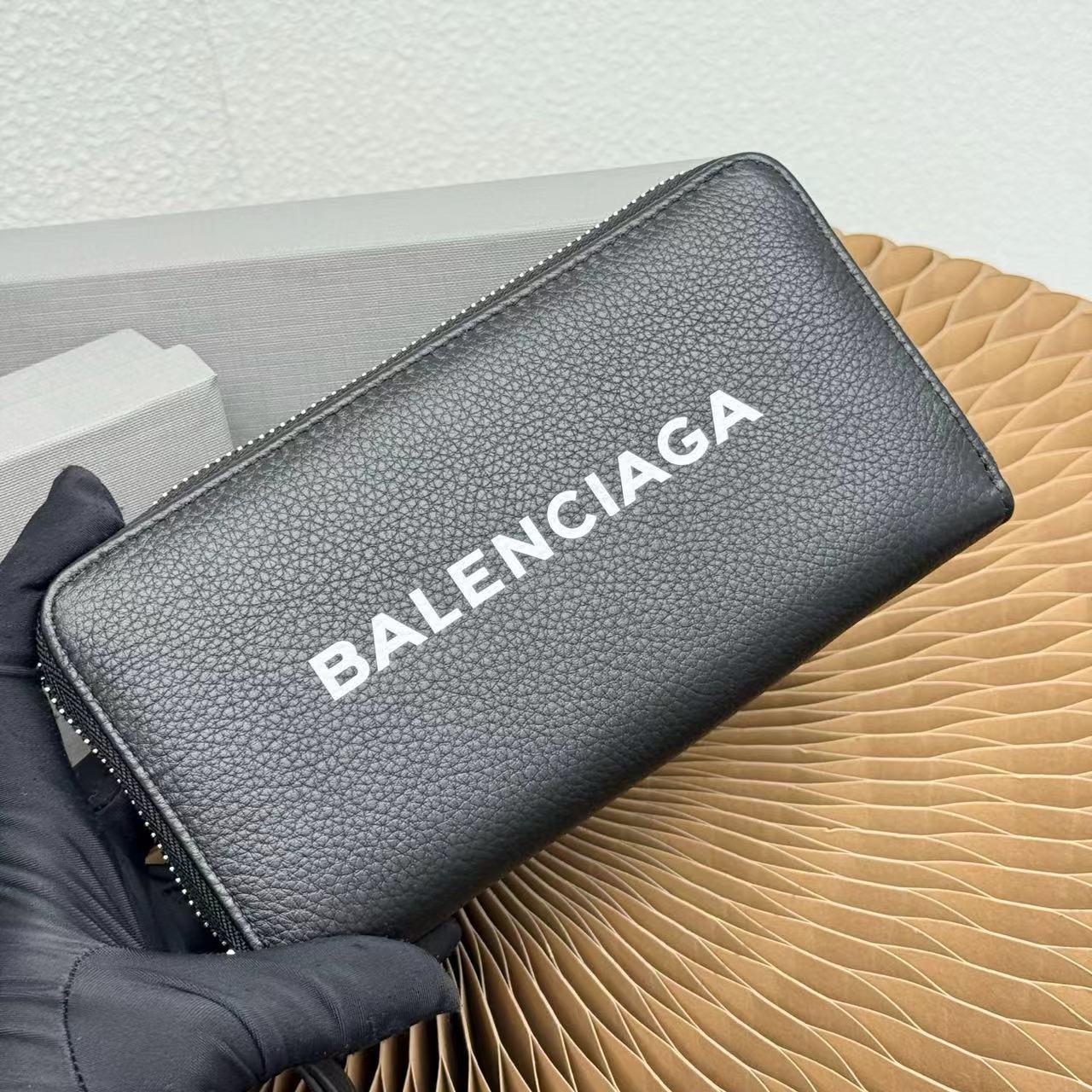 Balenciaga バレンシアガ  財布