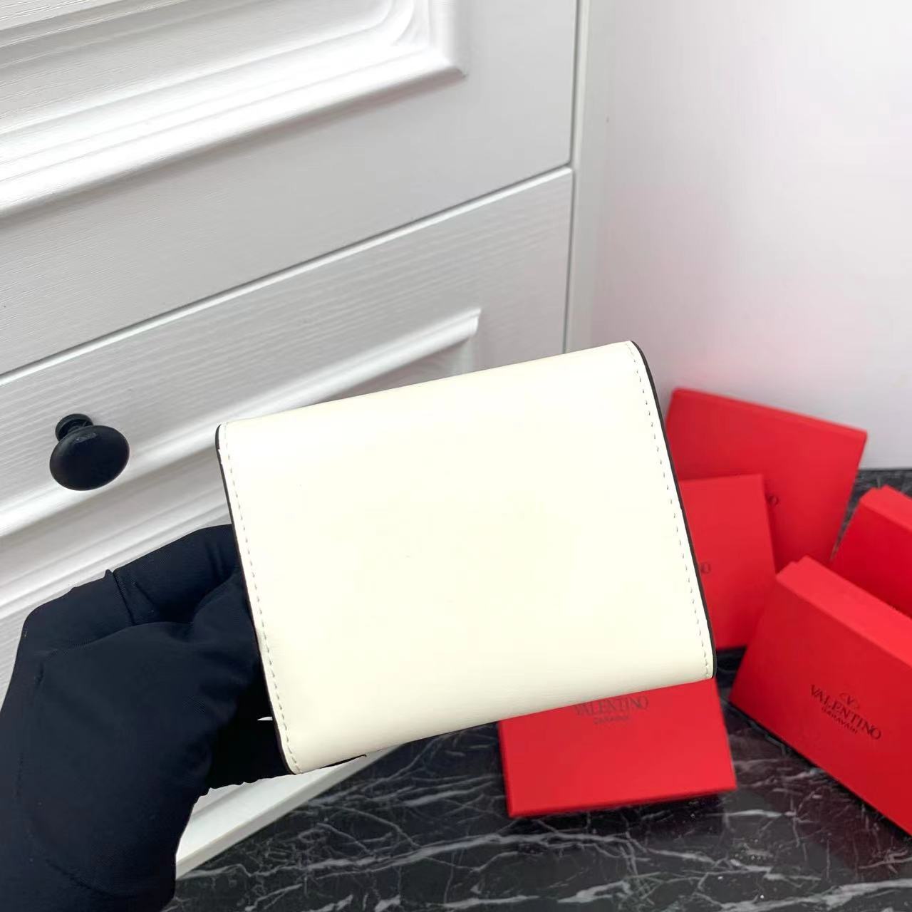 Valentino ヴァレンティノ  財布