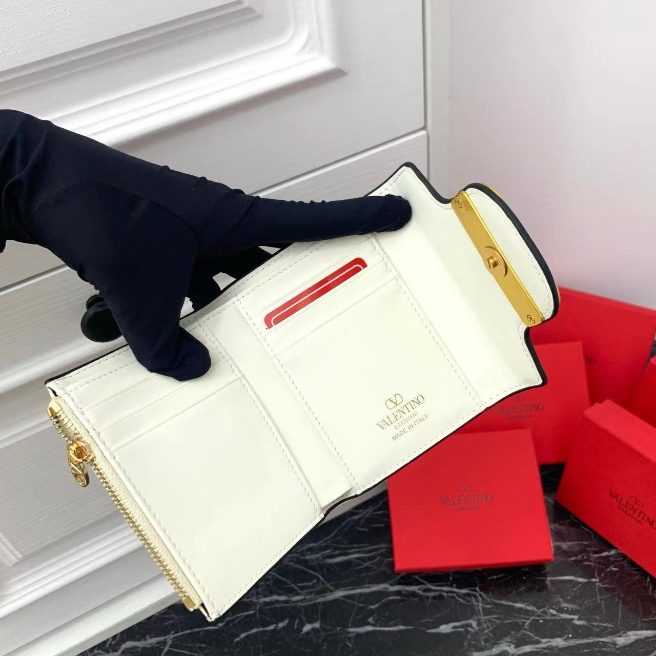 Valentino ヴァレンティノ  財布