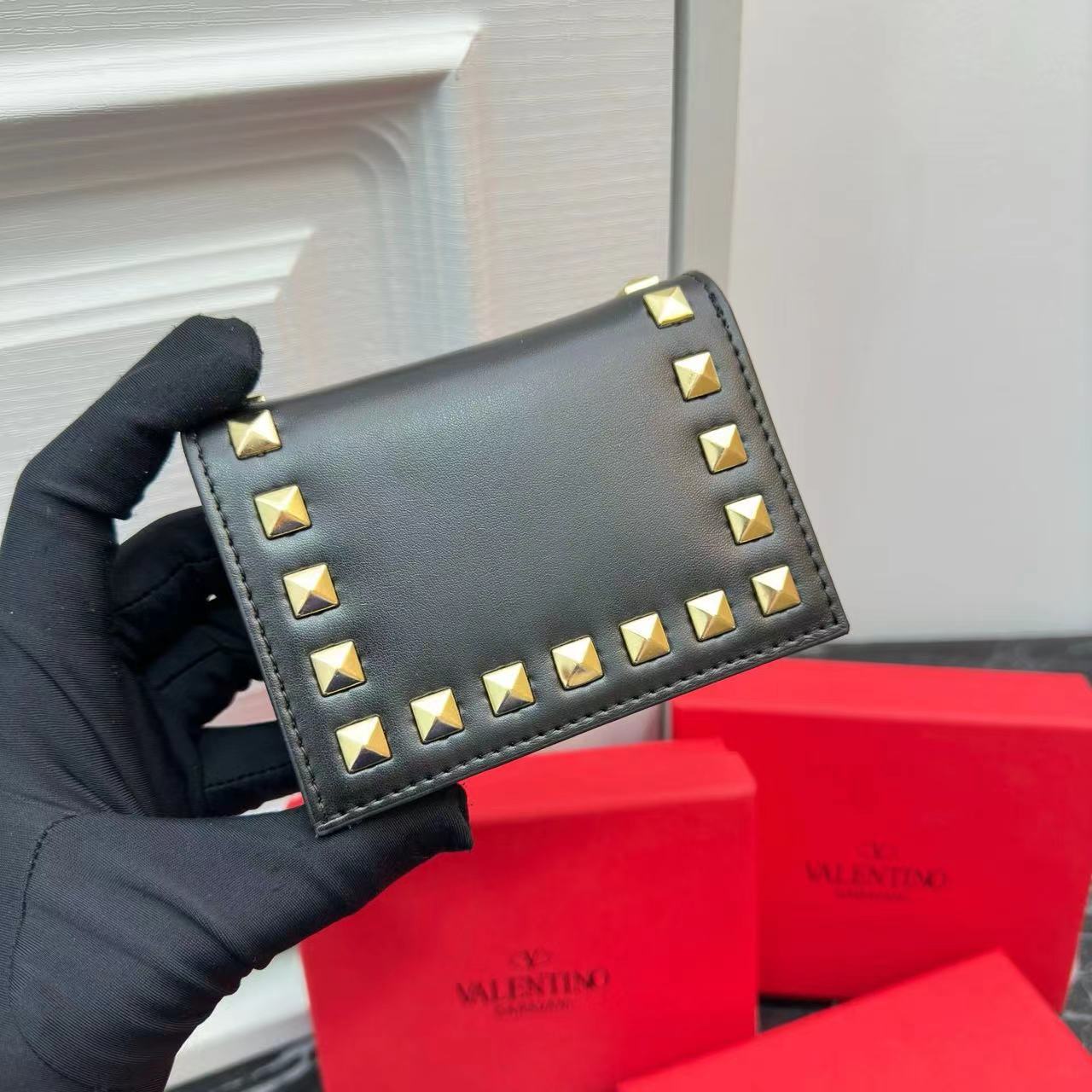 Valentino ヴァレンティノ  財布