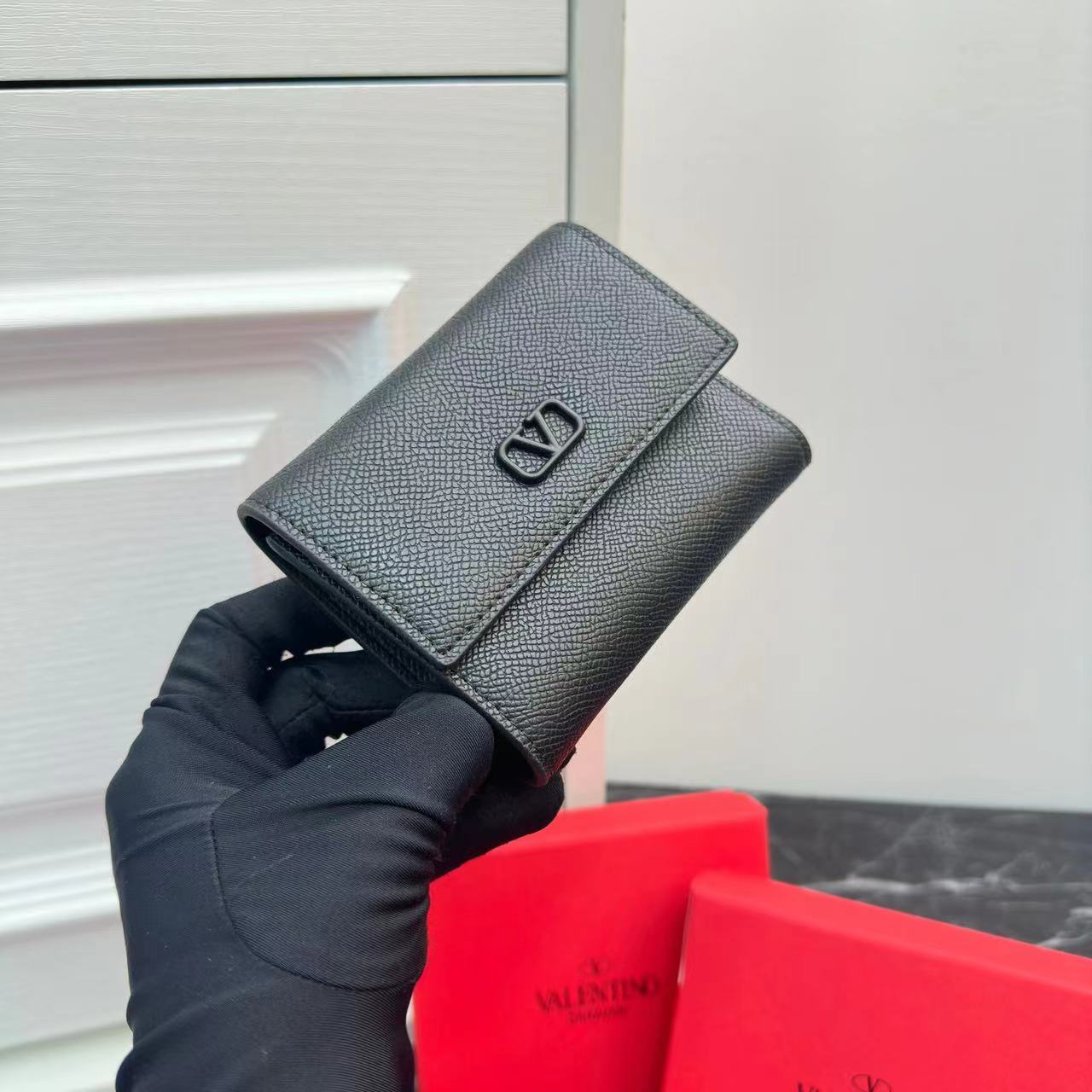 Valentino ヴァレンティノ  財布