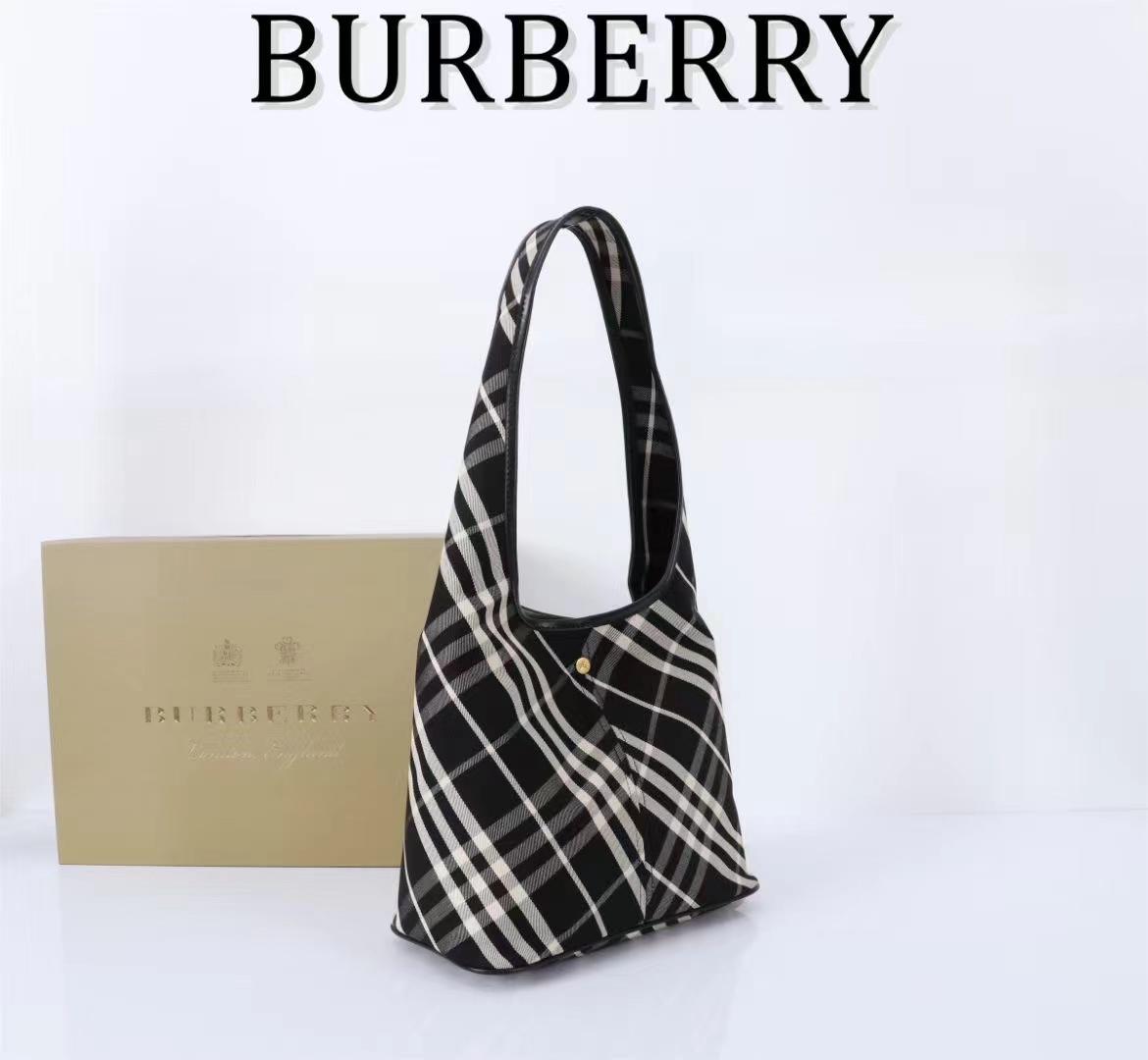 Burberry バーバリー  バッグ