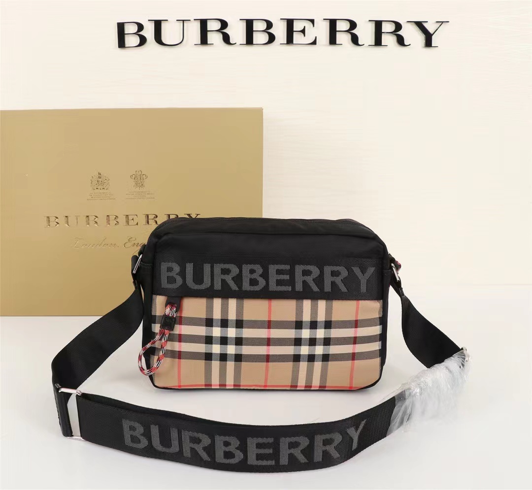 Burberry バーバリー  バッグ