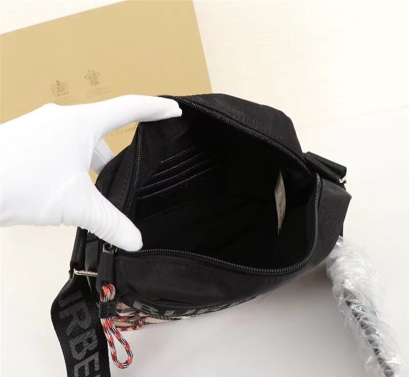 Burberry バーバリー  バッグ