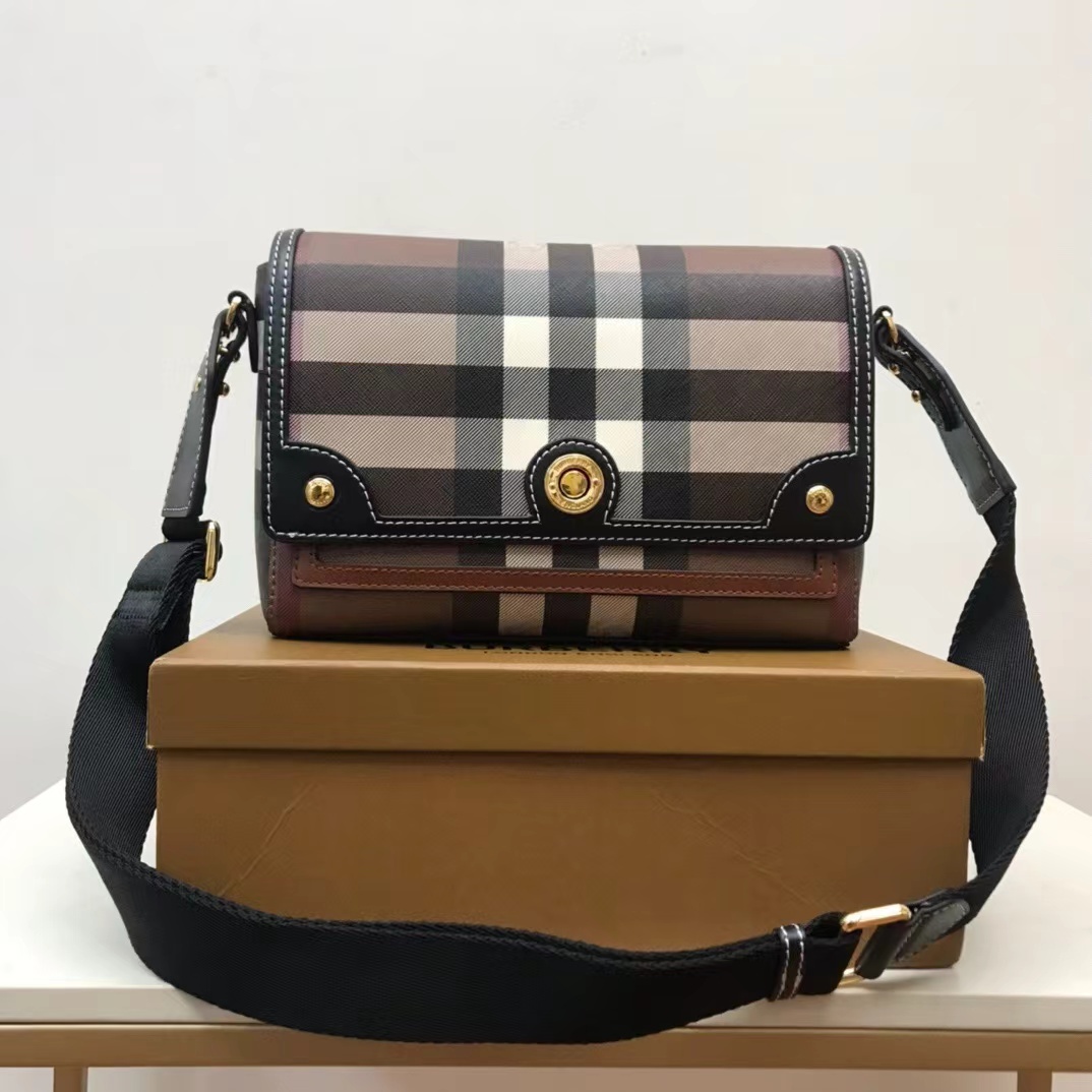 Burberry バーバリー  バッグ