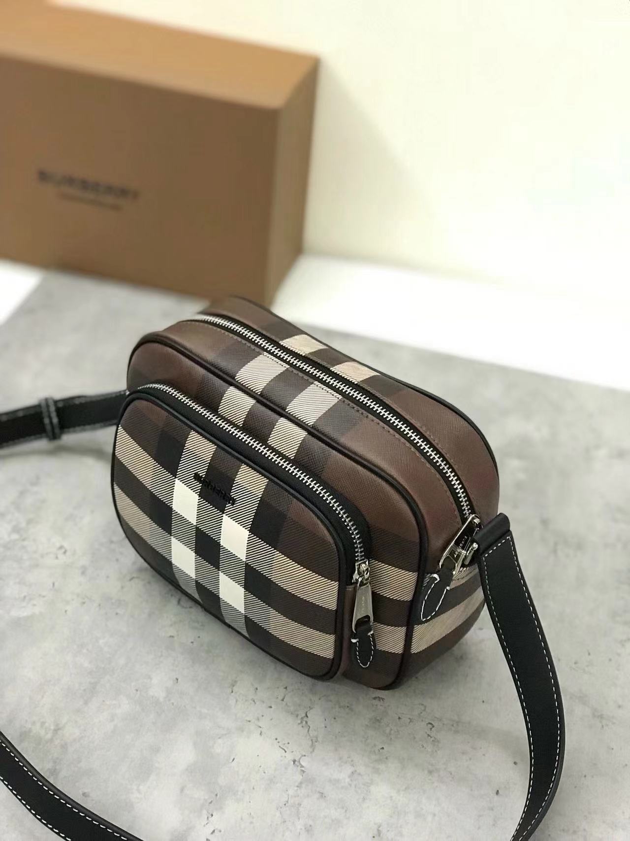 Burberry バーバリー  バッグ