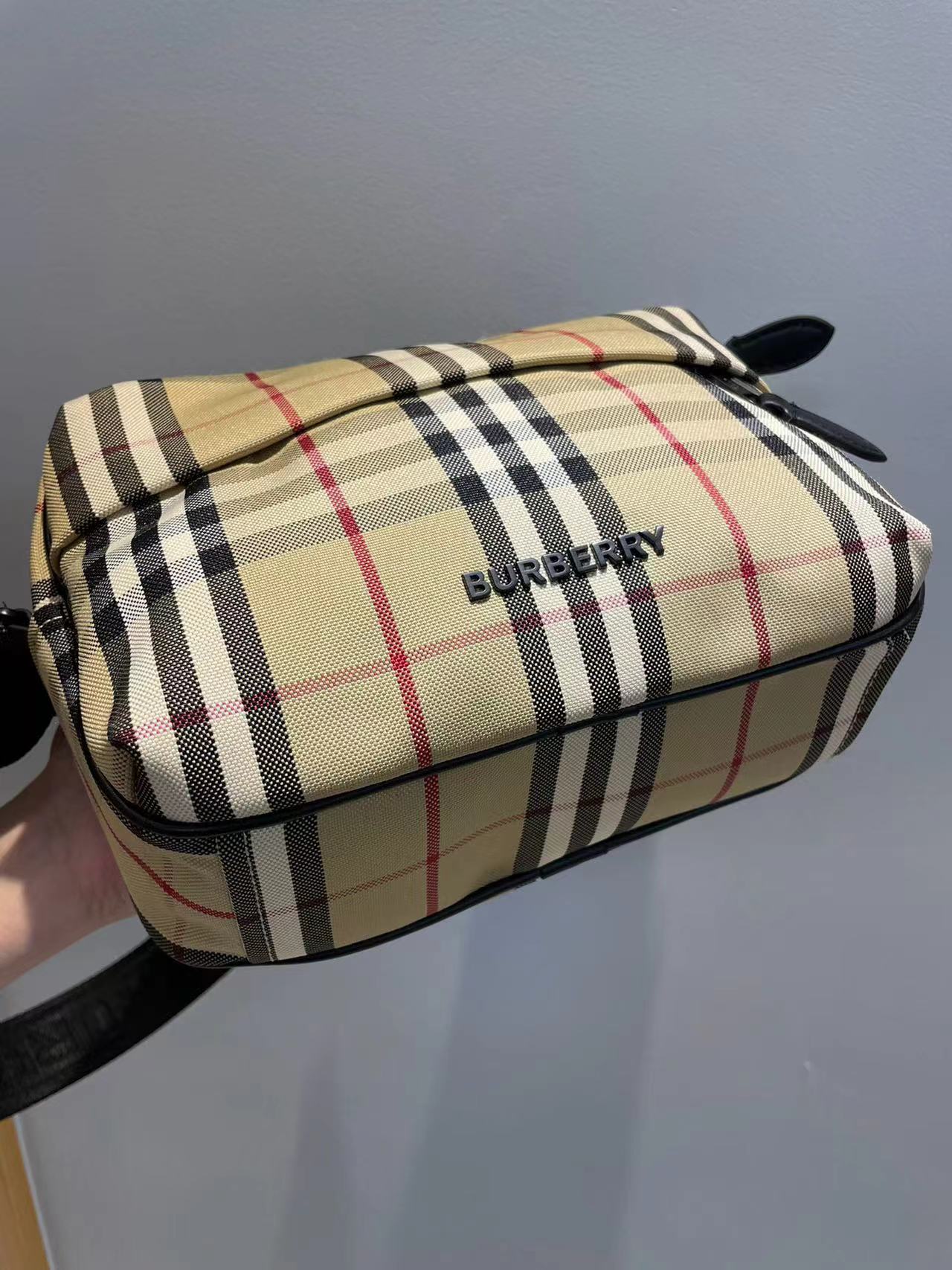 Burberry バーバリー  バッグ