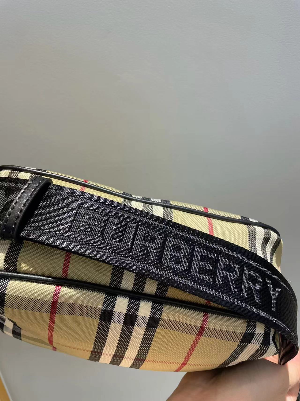 Burberry バーバリー  バッグ