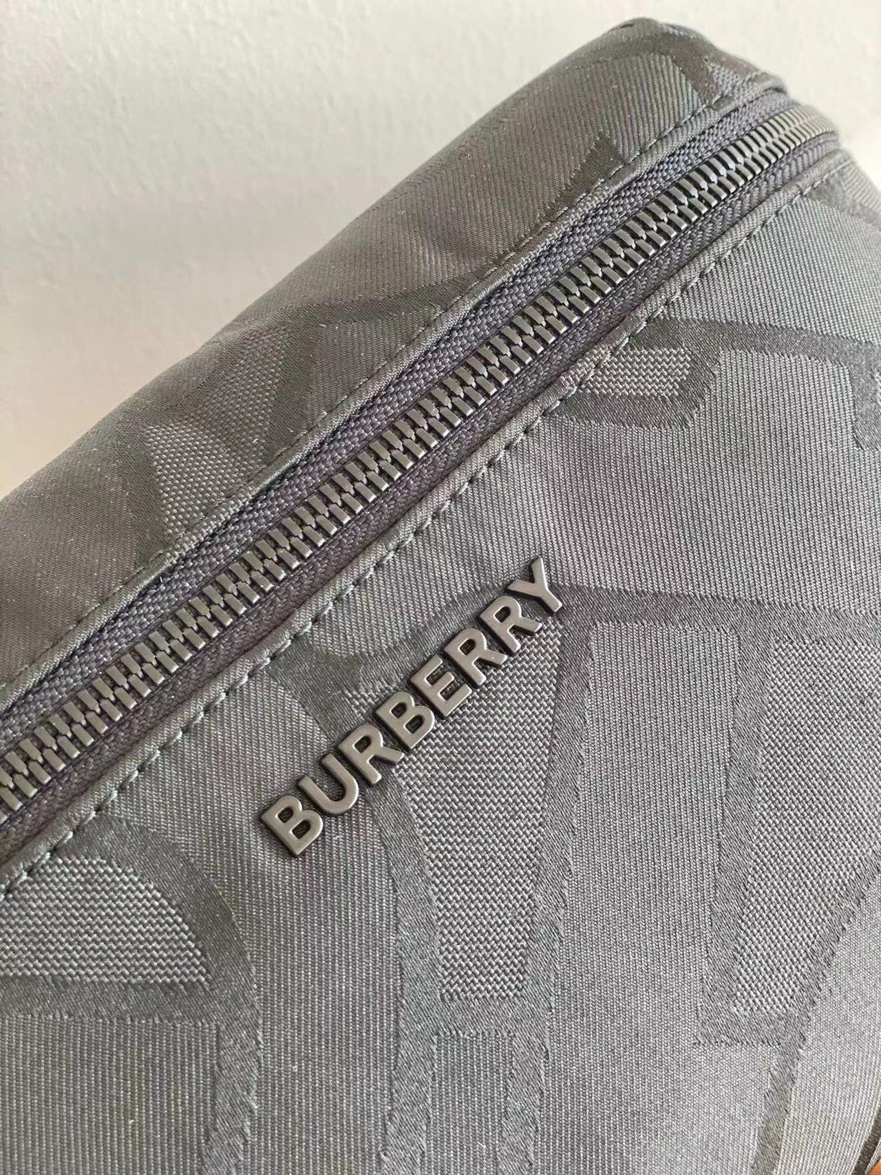 Burberry バーバリー  バッグ