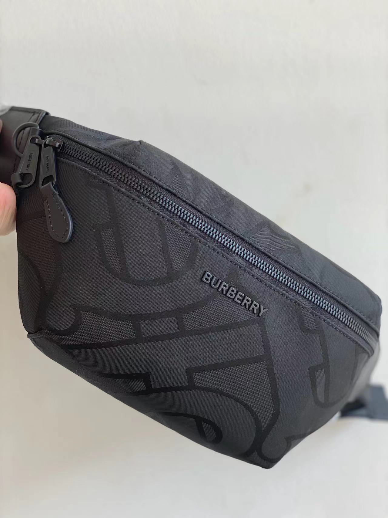 Burberry バーバリー  バッグ