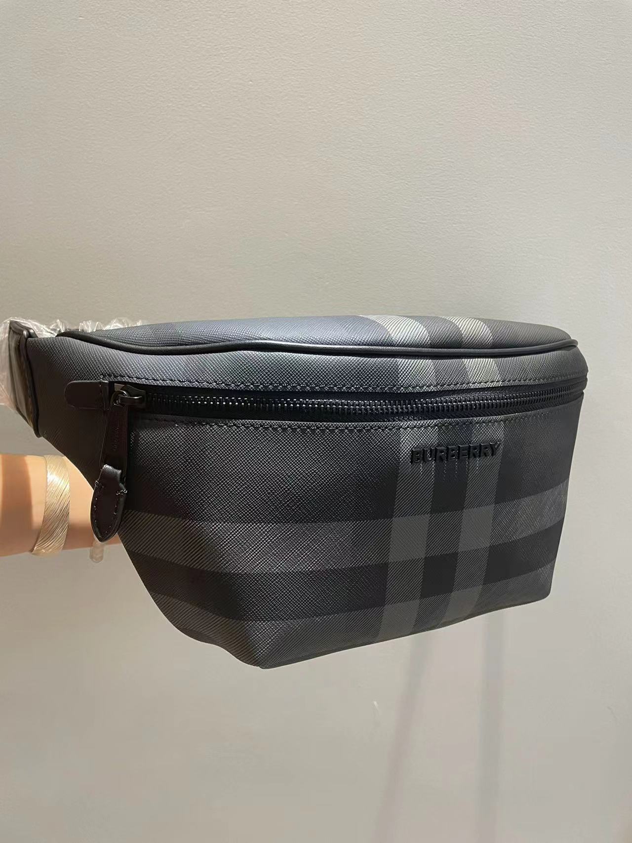 Burberry バーバリー  バッグ