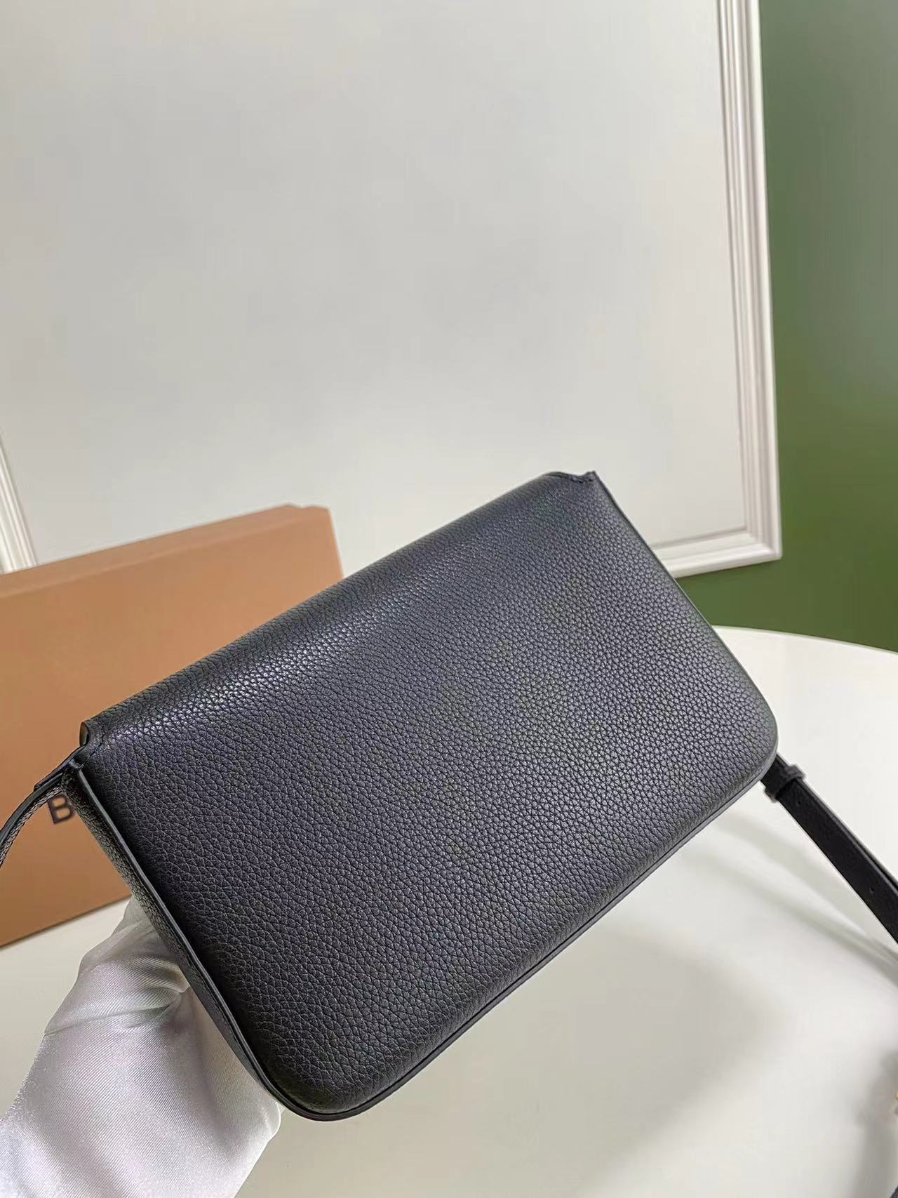 Burberry バーバリー  バッグ