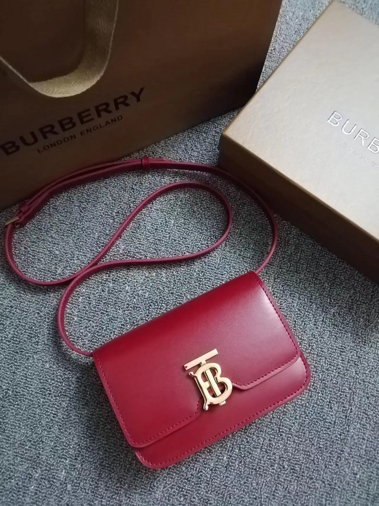 Burberry バーバリー  バッグ