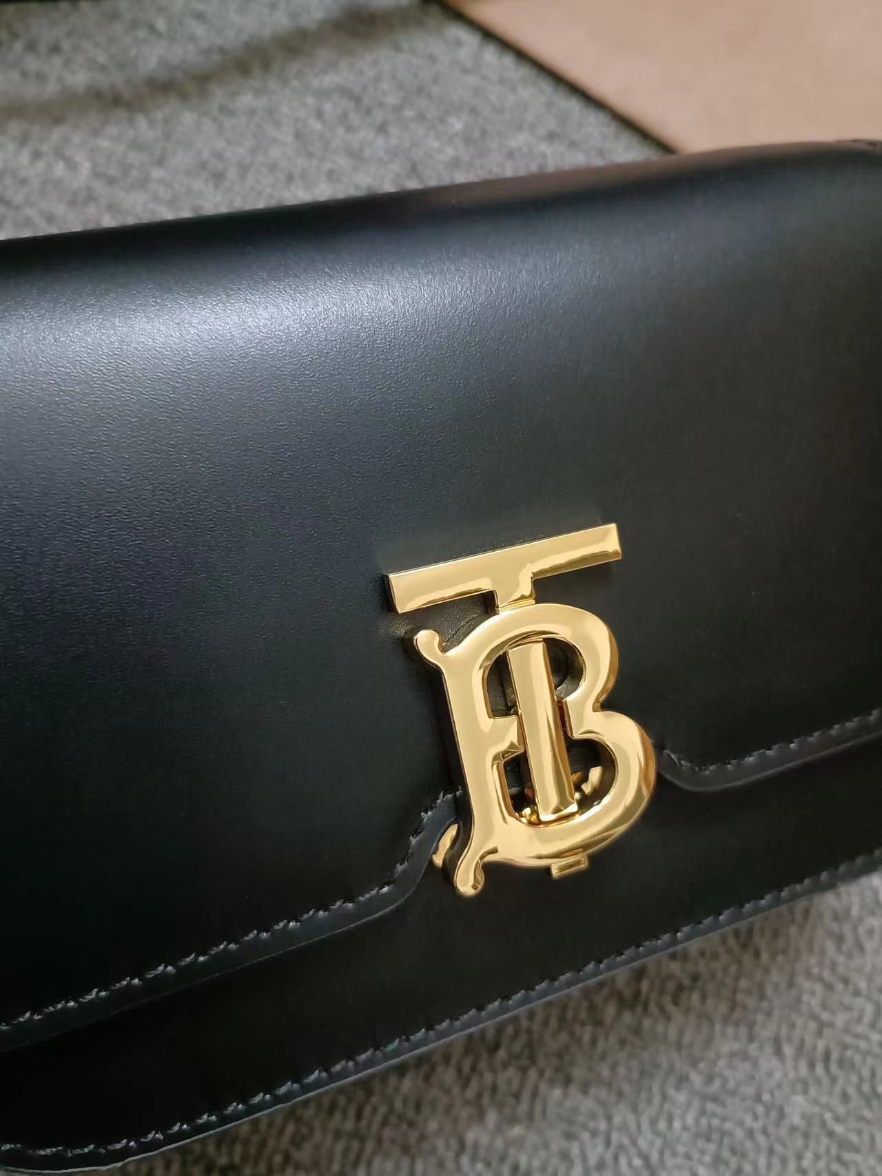 Burberry バーバリー  バッグ