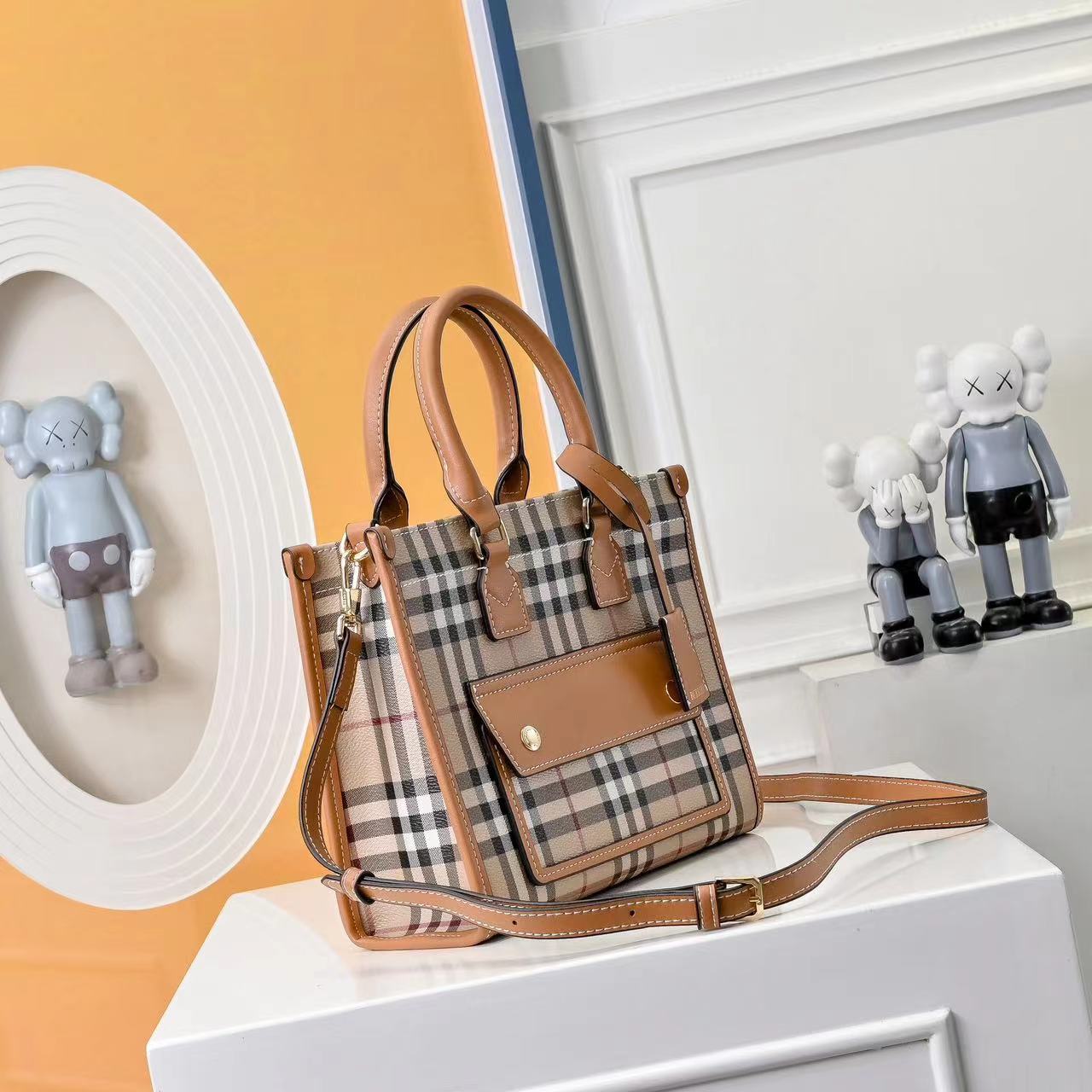 Burberry バーバリー  バッグ