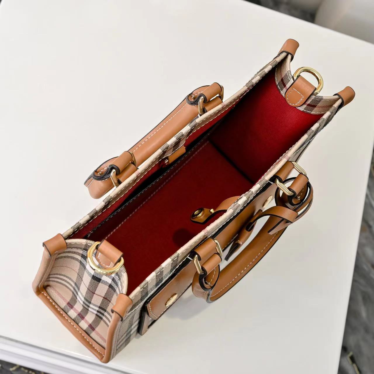 Burberry バーバリー  バッグ