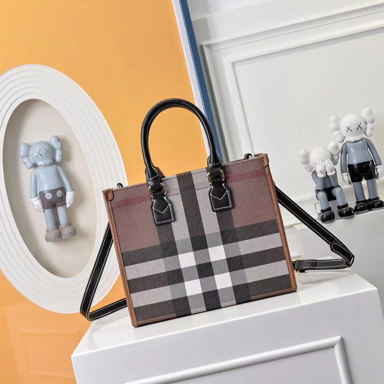 Burberry バーバリー  バッグ