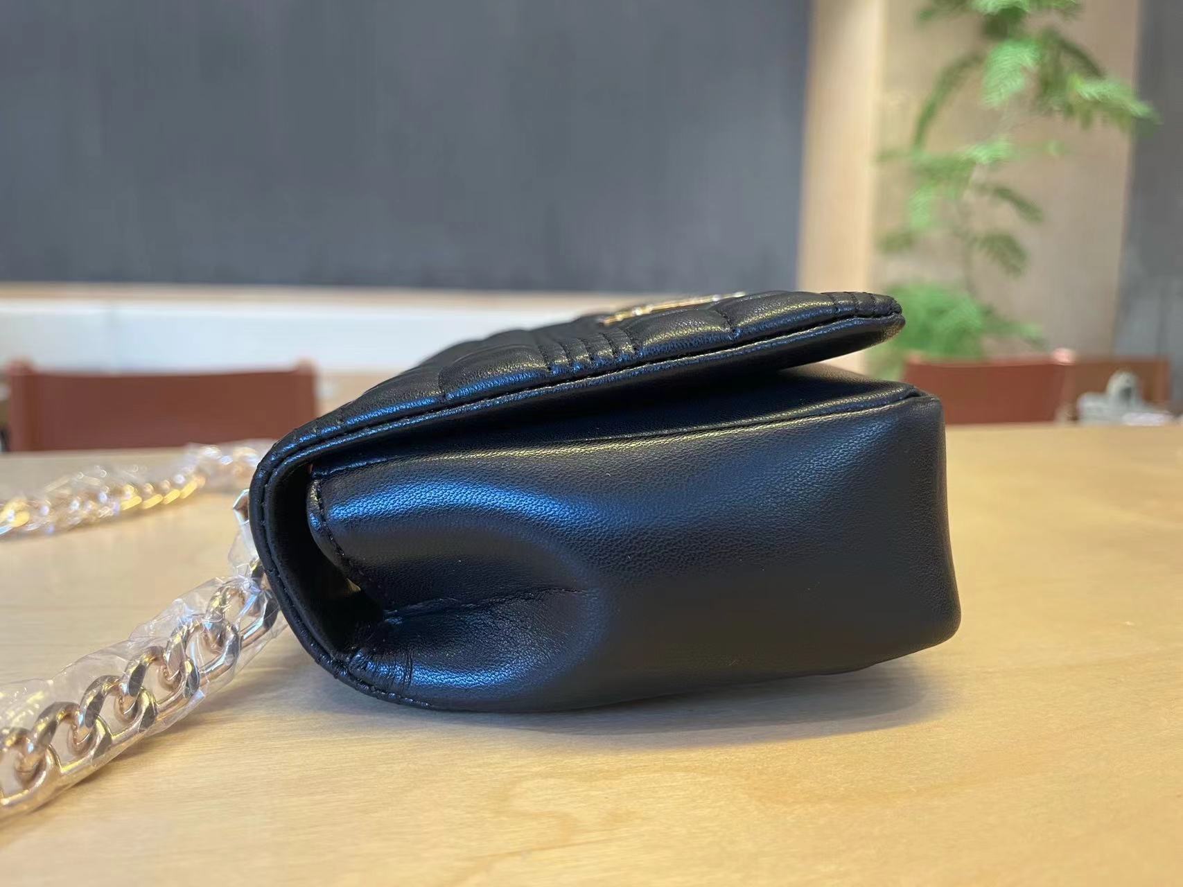 Burberry バーバリー  バッグ