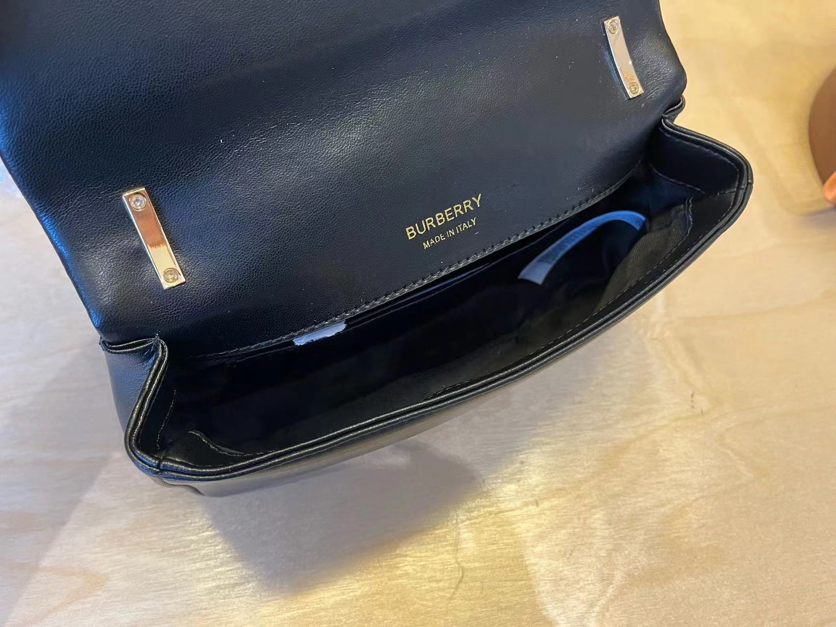 Burberry バーバリー  バッグ