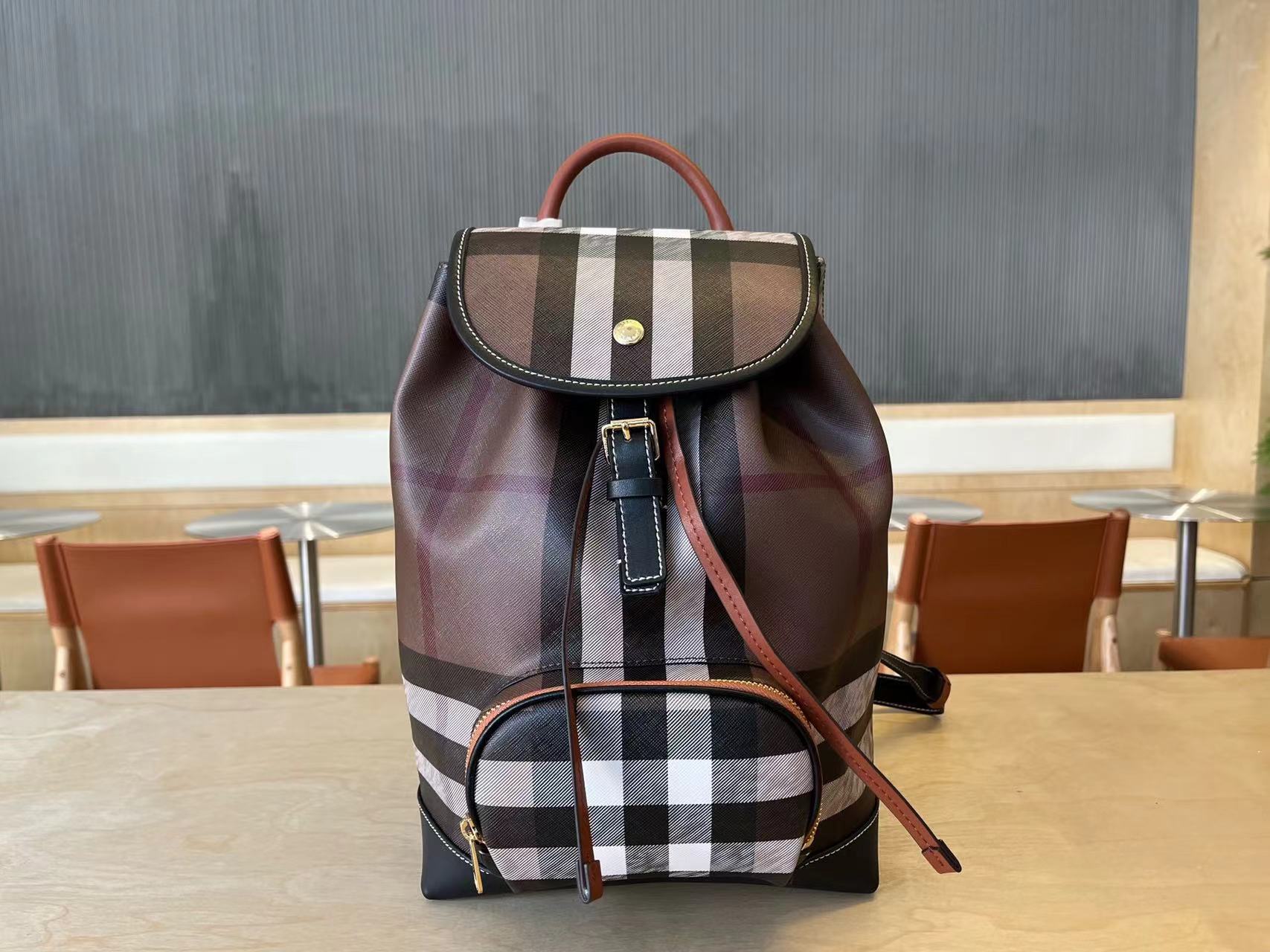 Burberry バーバリー  バッグ
