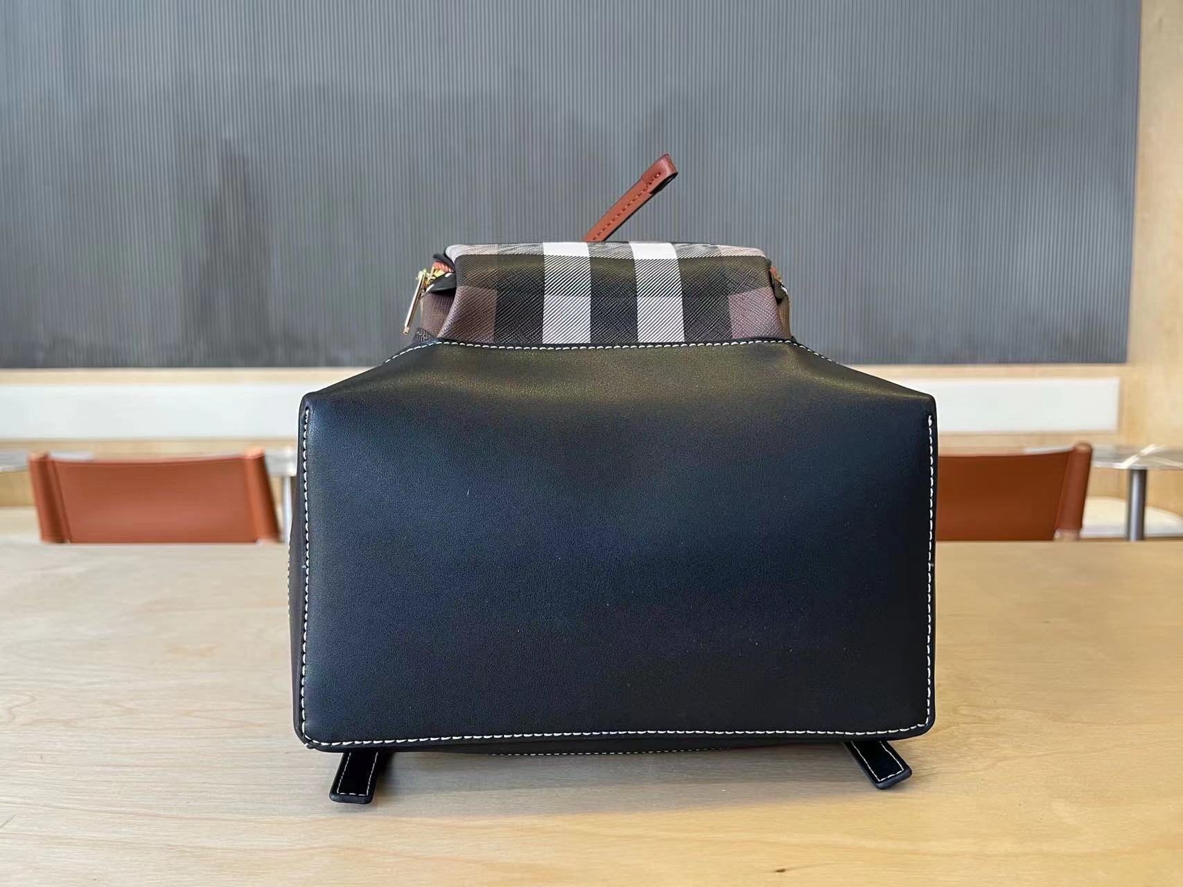 Burberry バーバリー  バッグ