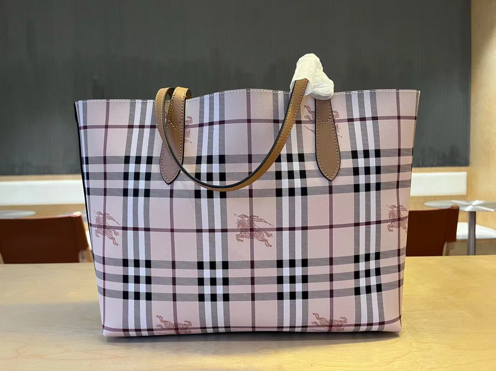 Burberry バーバリー  バッグ