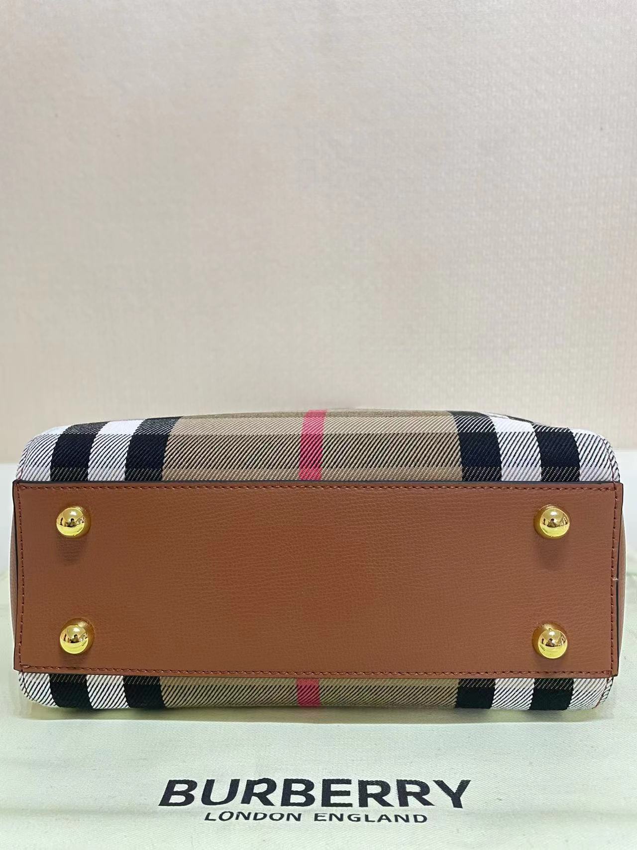Burberry バーバリー  バッグ