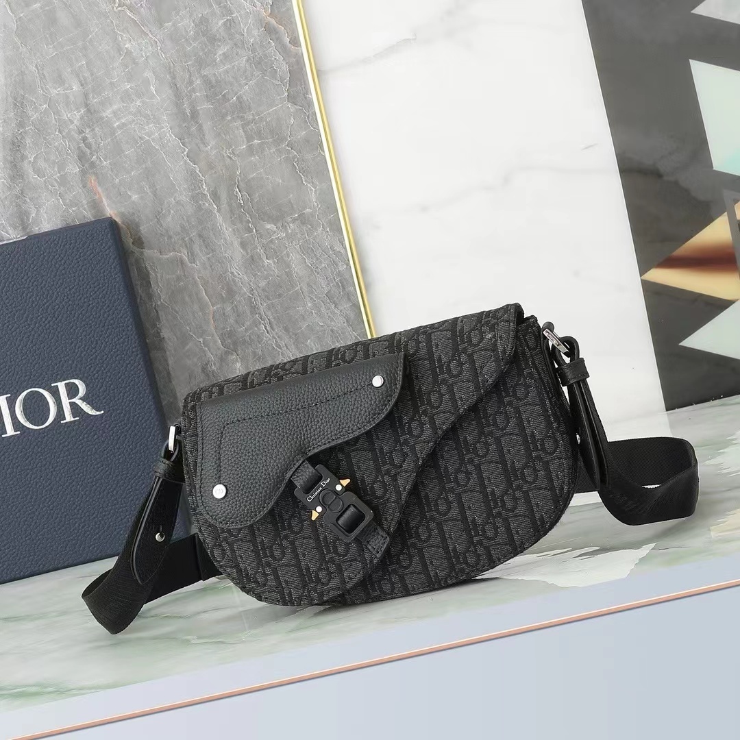 DIOR ディオール  バッグ