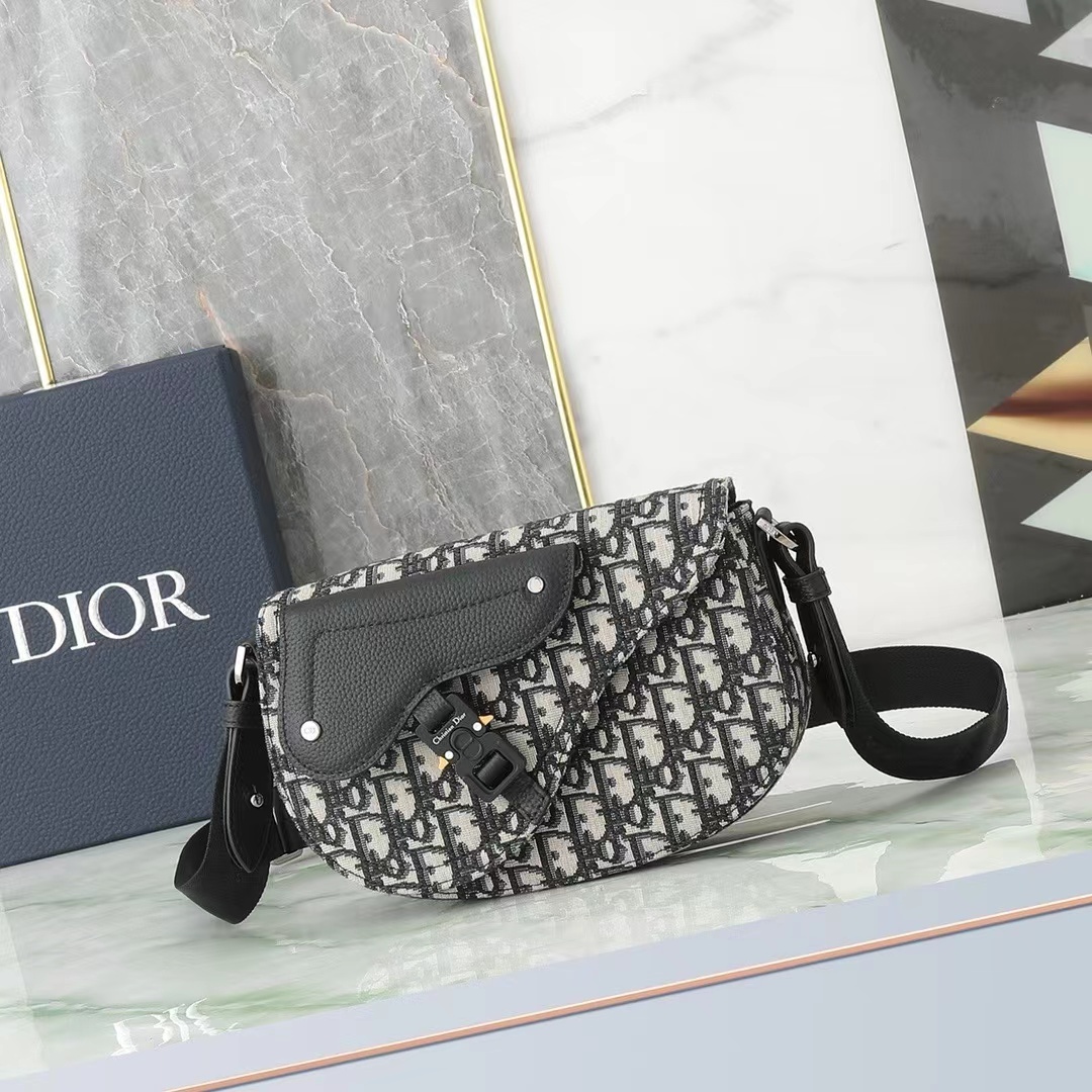 DIOR ディオール  バッグ