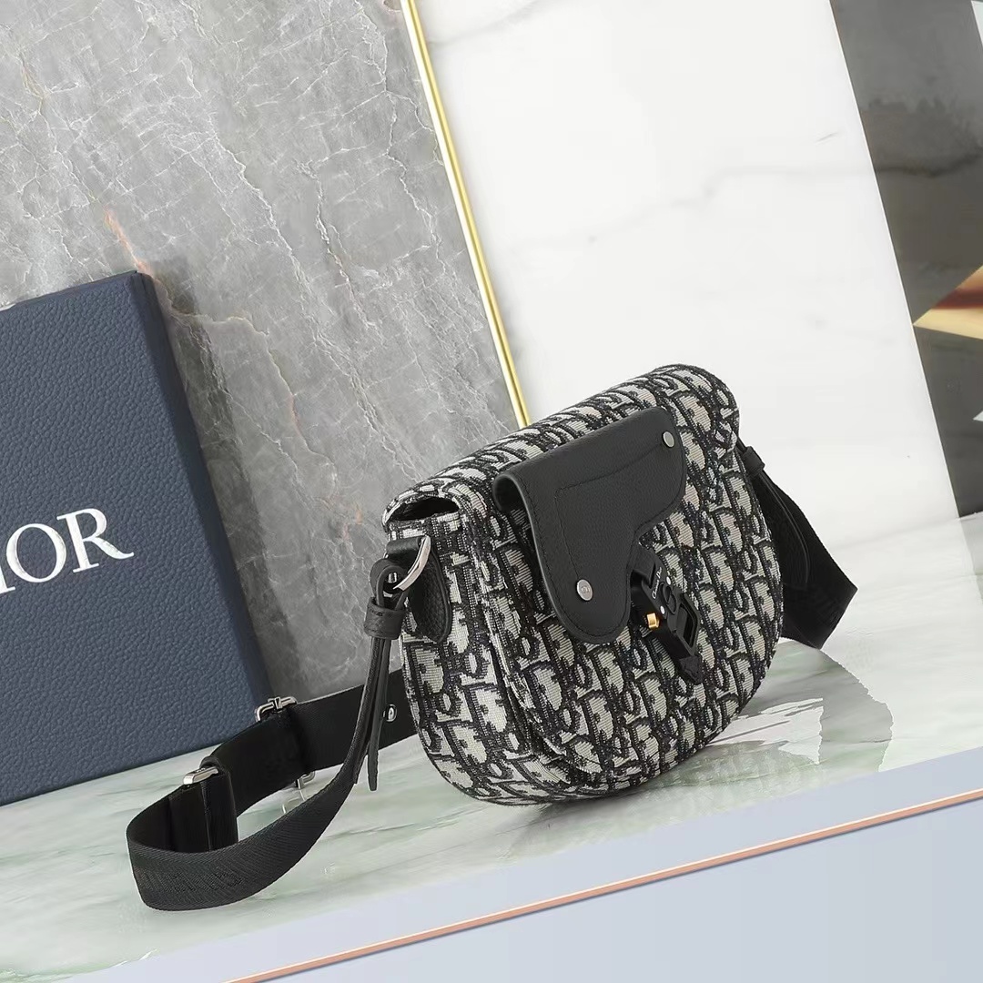 DIOR ディオール  バッグ