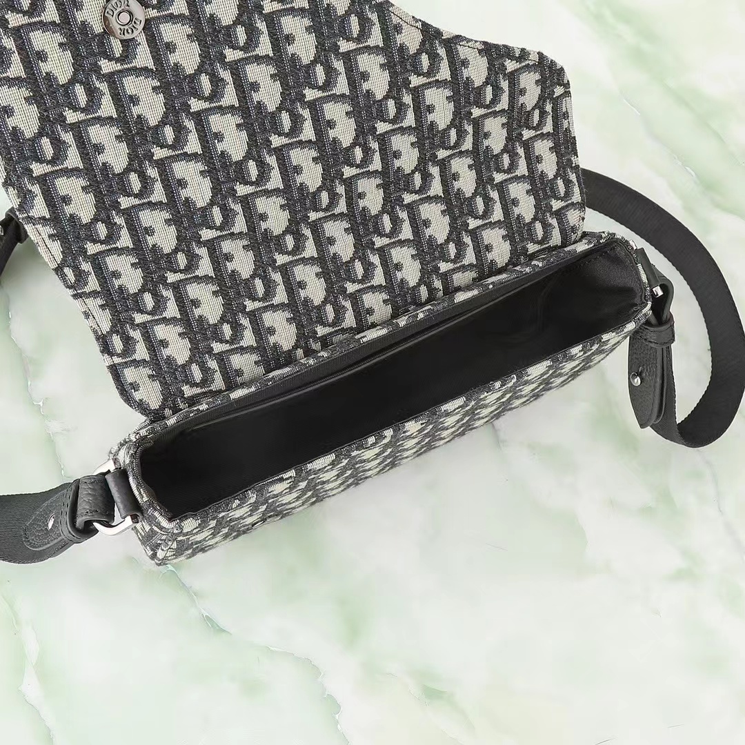 DIOR ディオール  バッグ