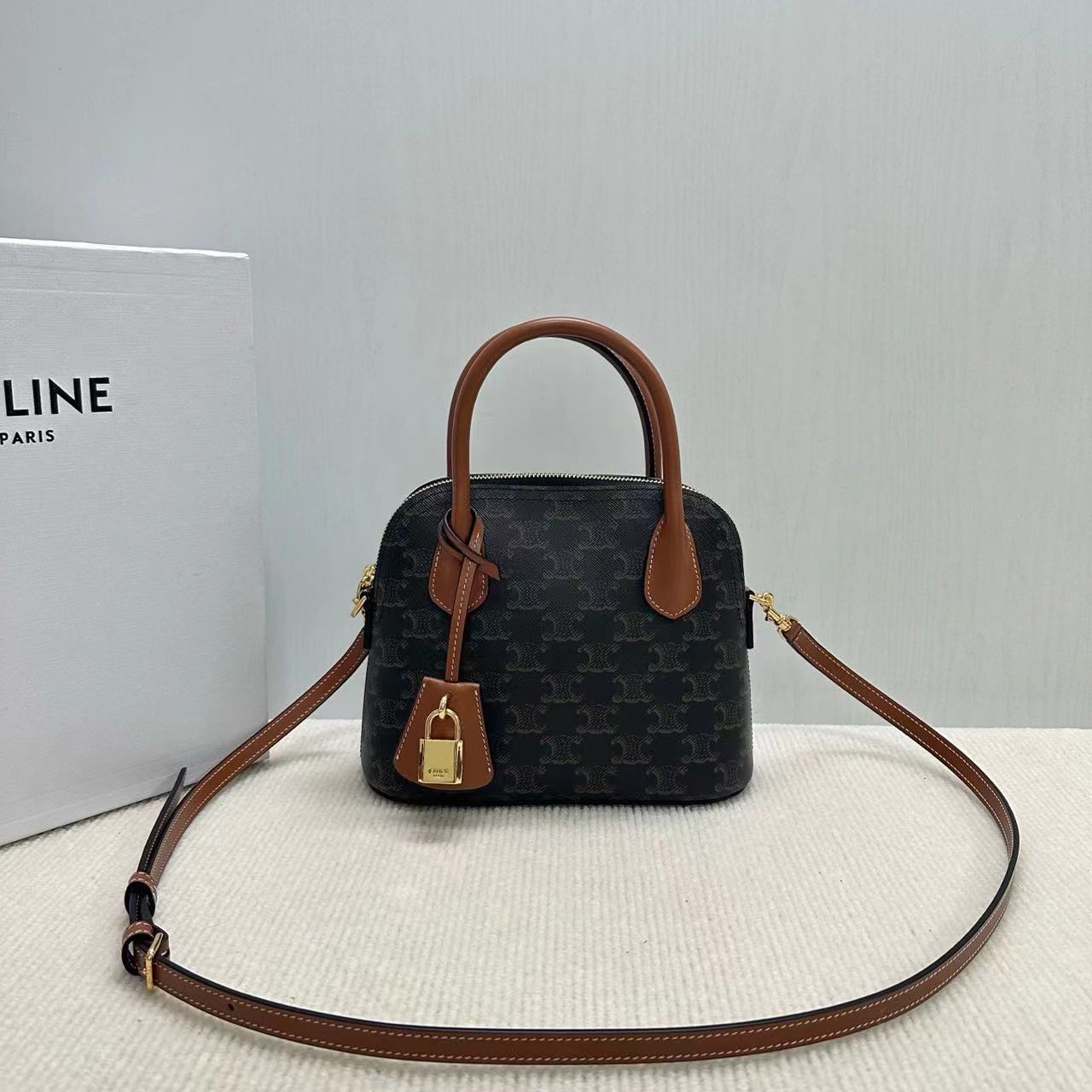 CELINE セリーヌ  バッグ