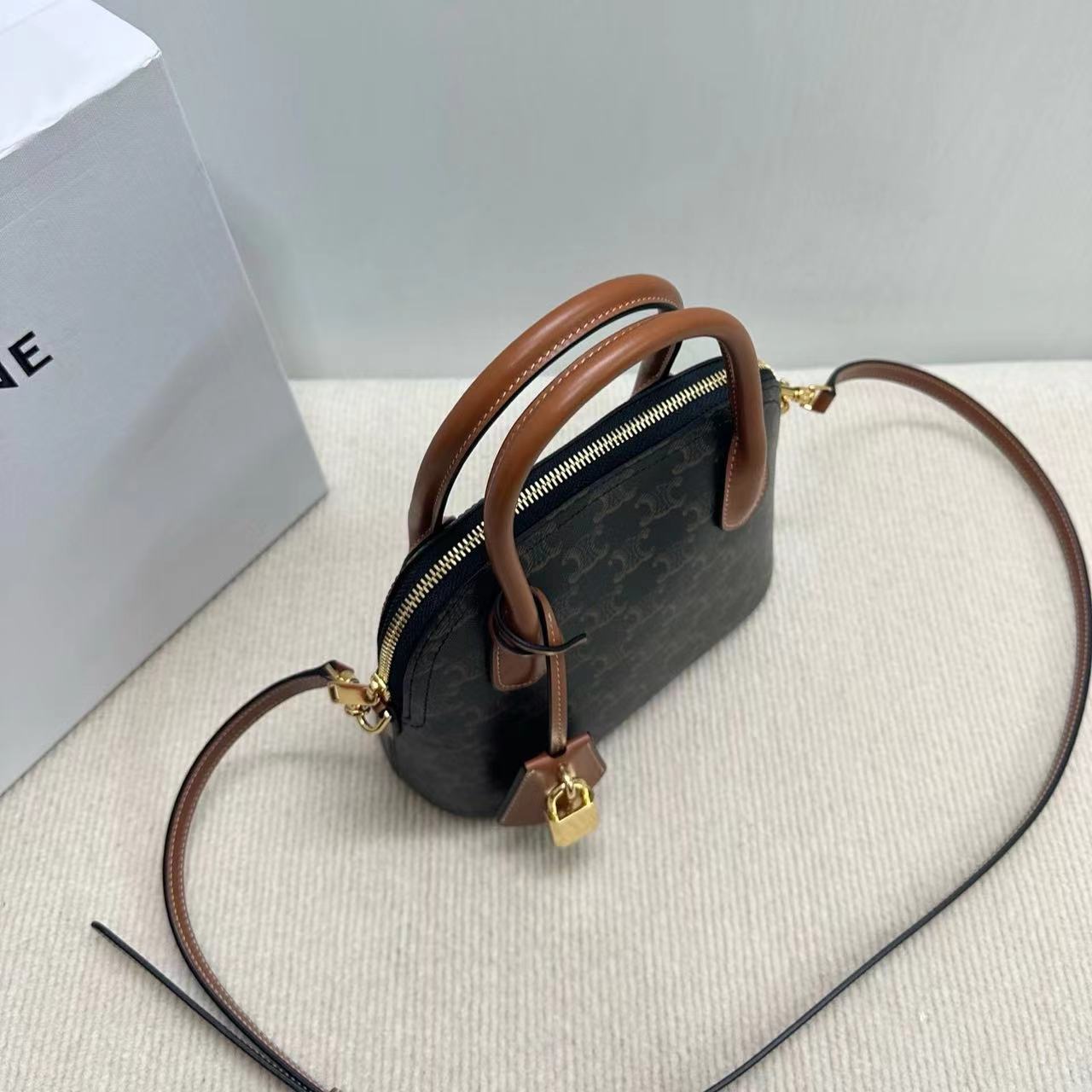CELINE セリーヌ  バッグ