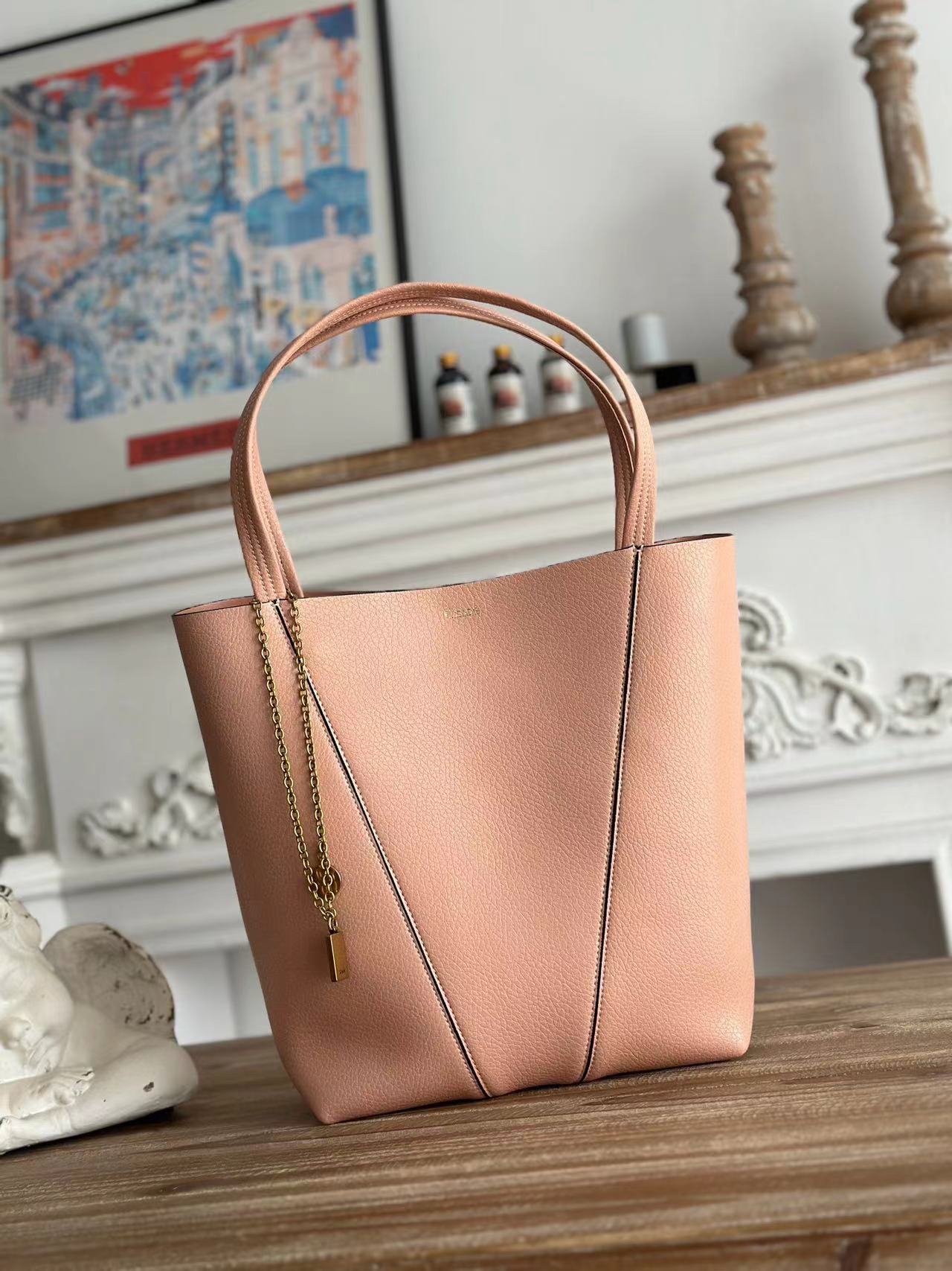 Chloe クロエ  バッグ