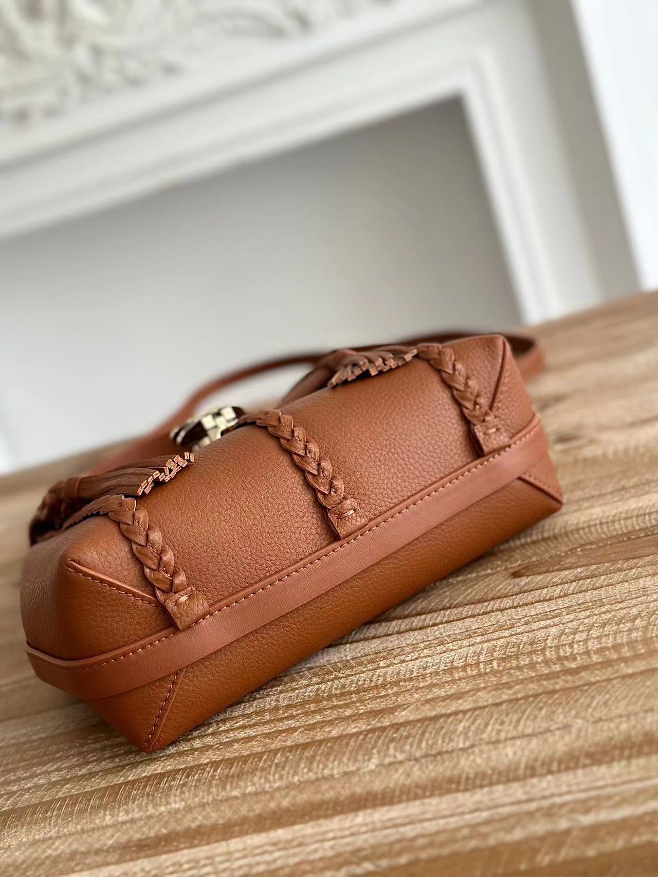 Chloe クロエ  バッグ