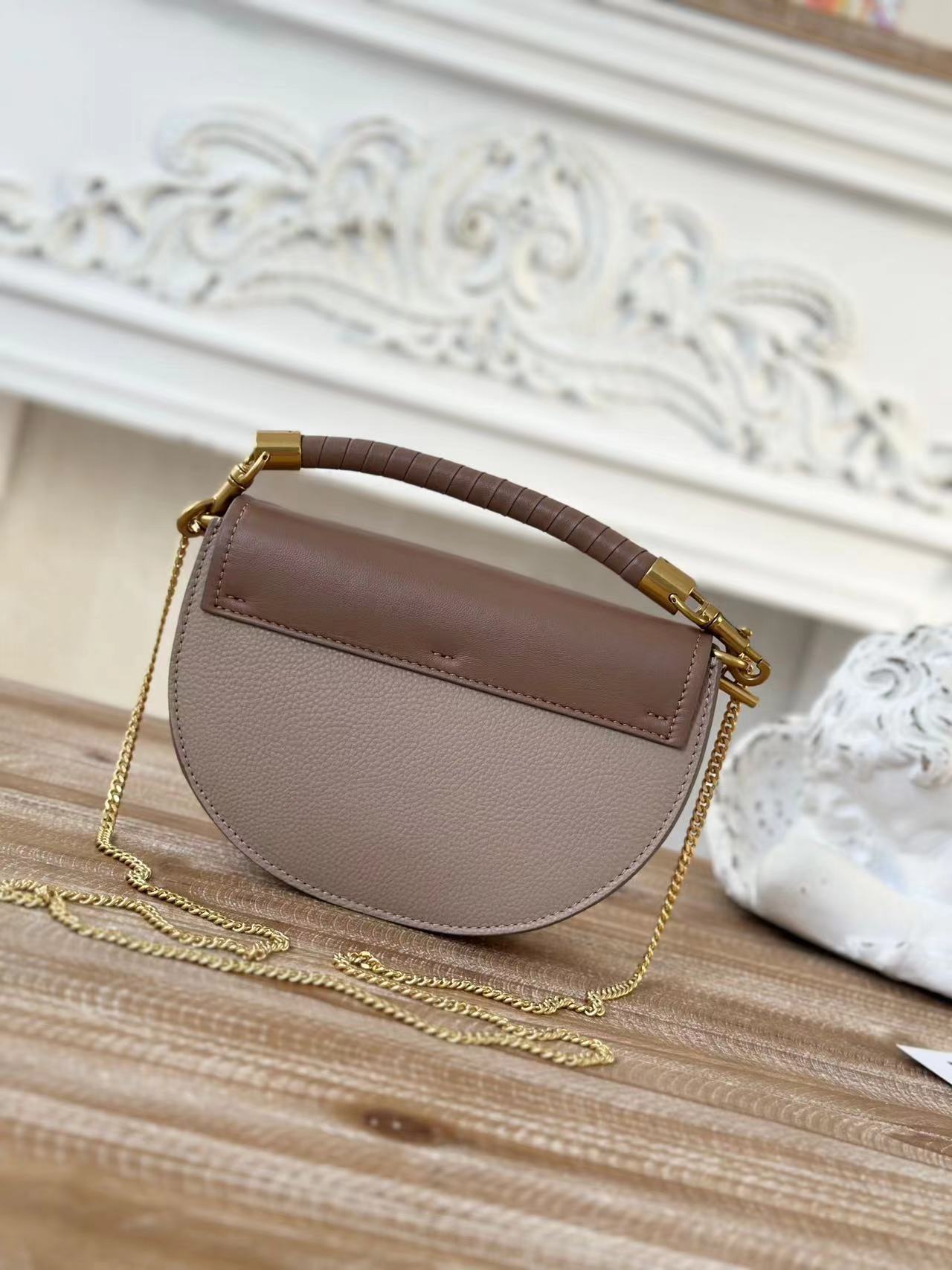 Chloe クロエ  バッグ