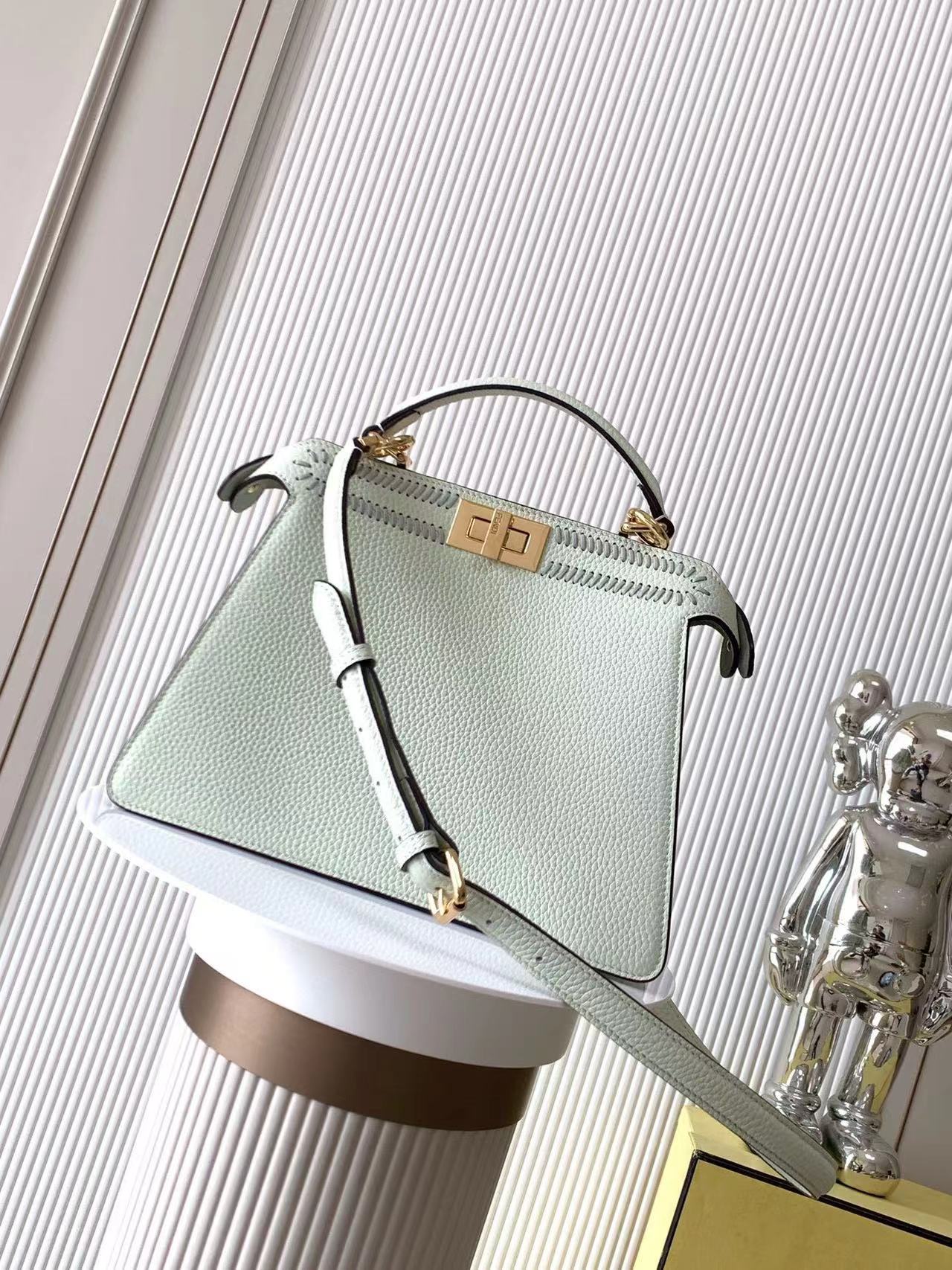 Fendi フェンディ  バッグ