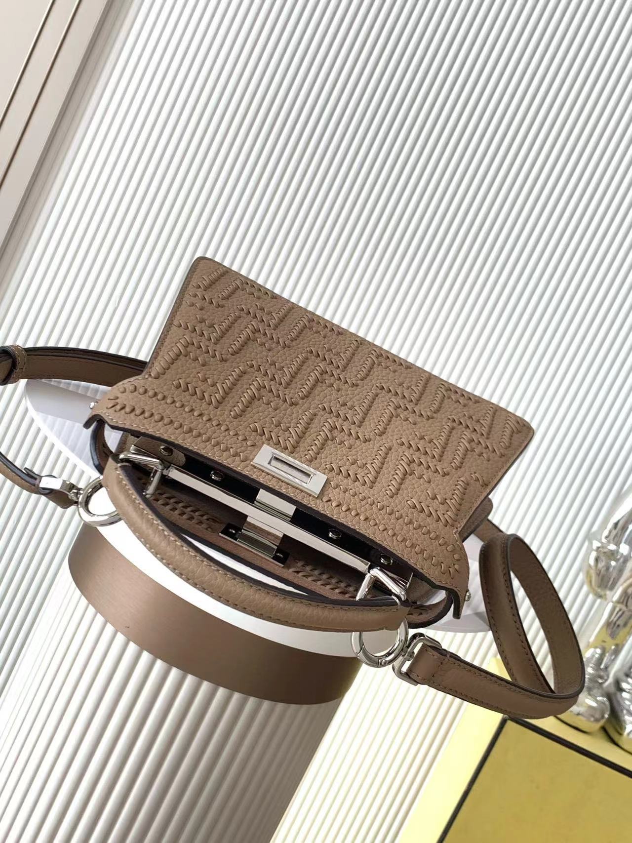 Fendi フェンディ  バッグ