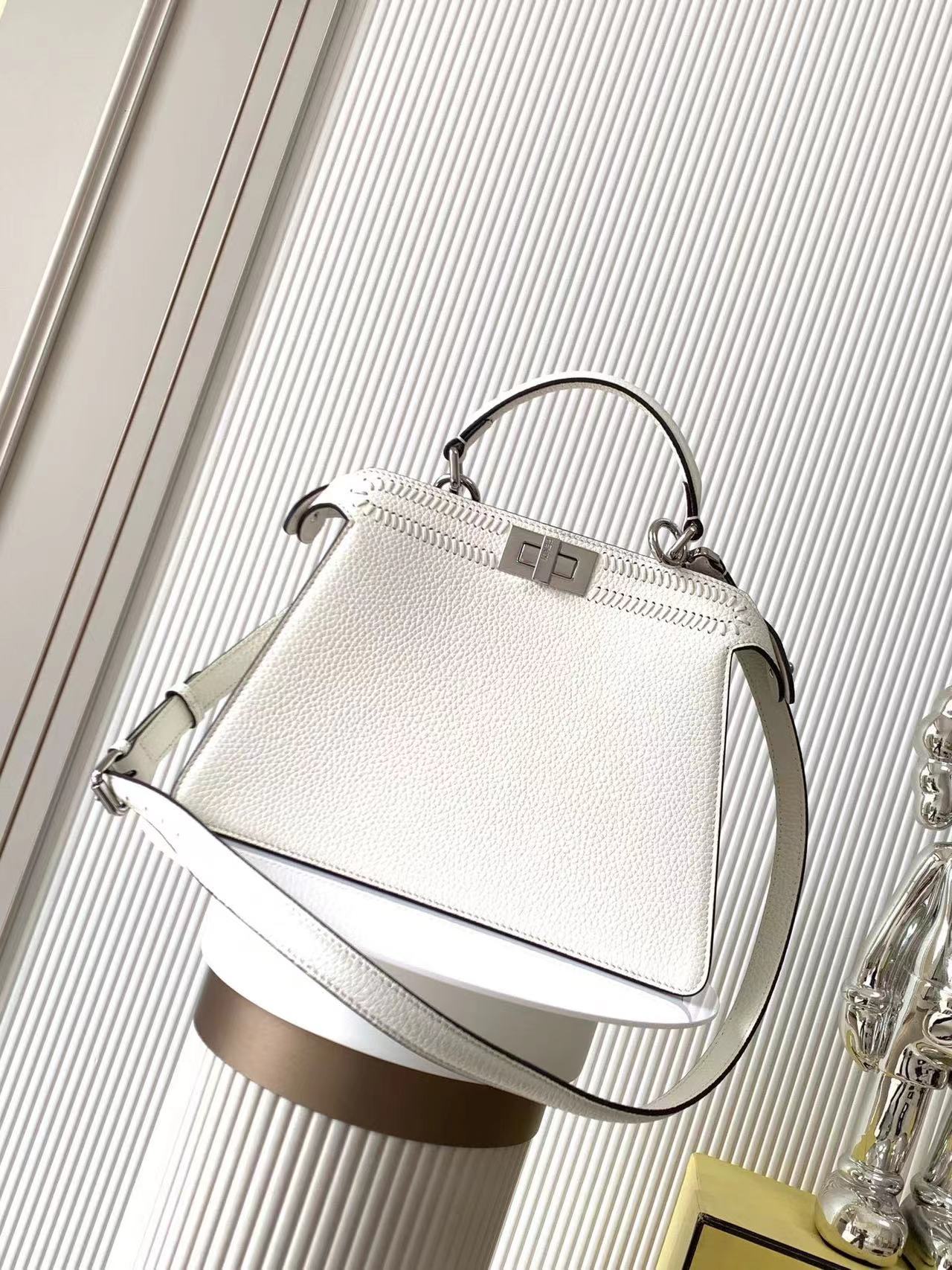 Fendi フェンディ  バッグ