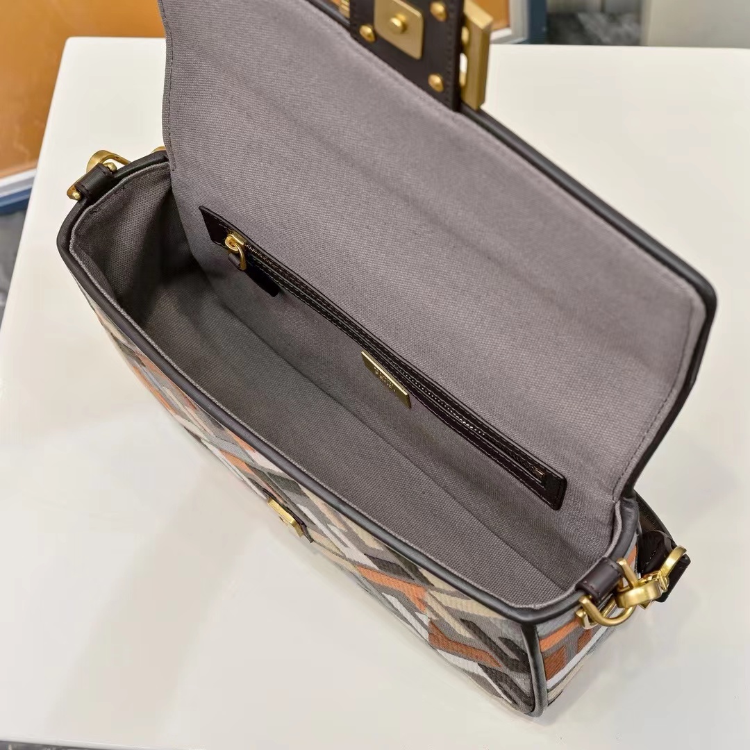 Fendi フェンディ  バッグ