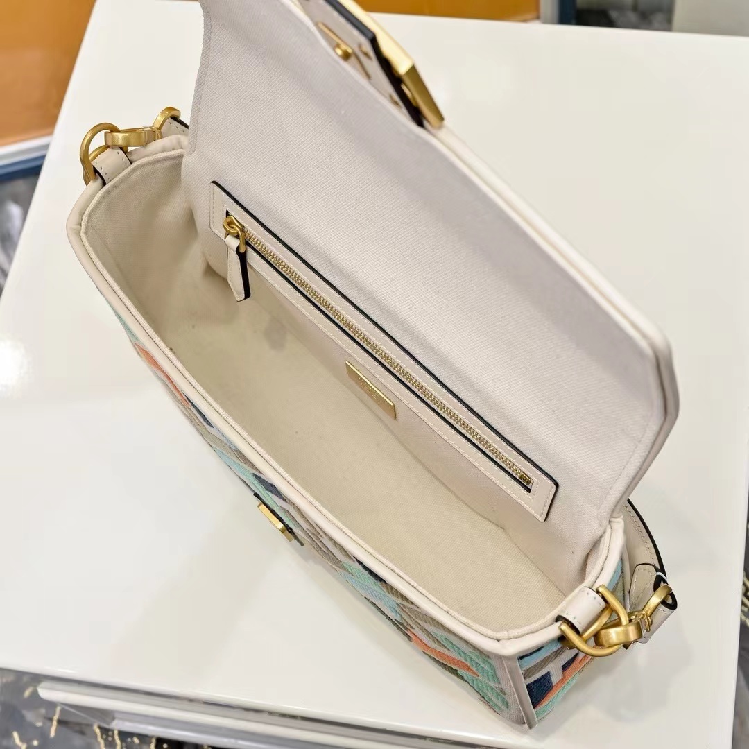 Fendi フェンディ  バッグ