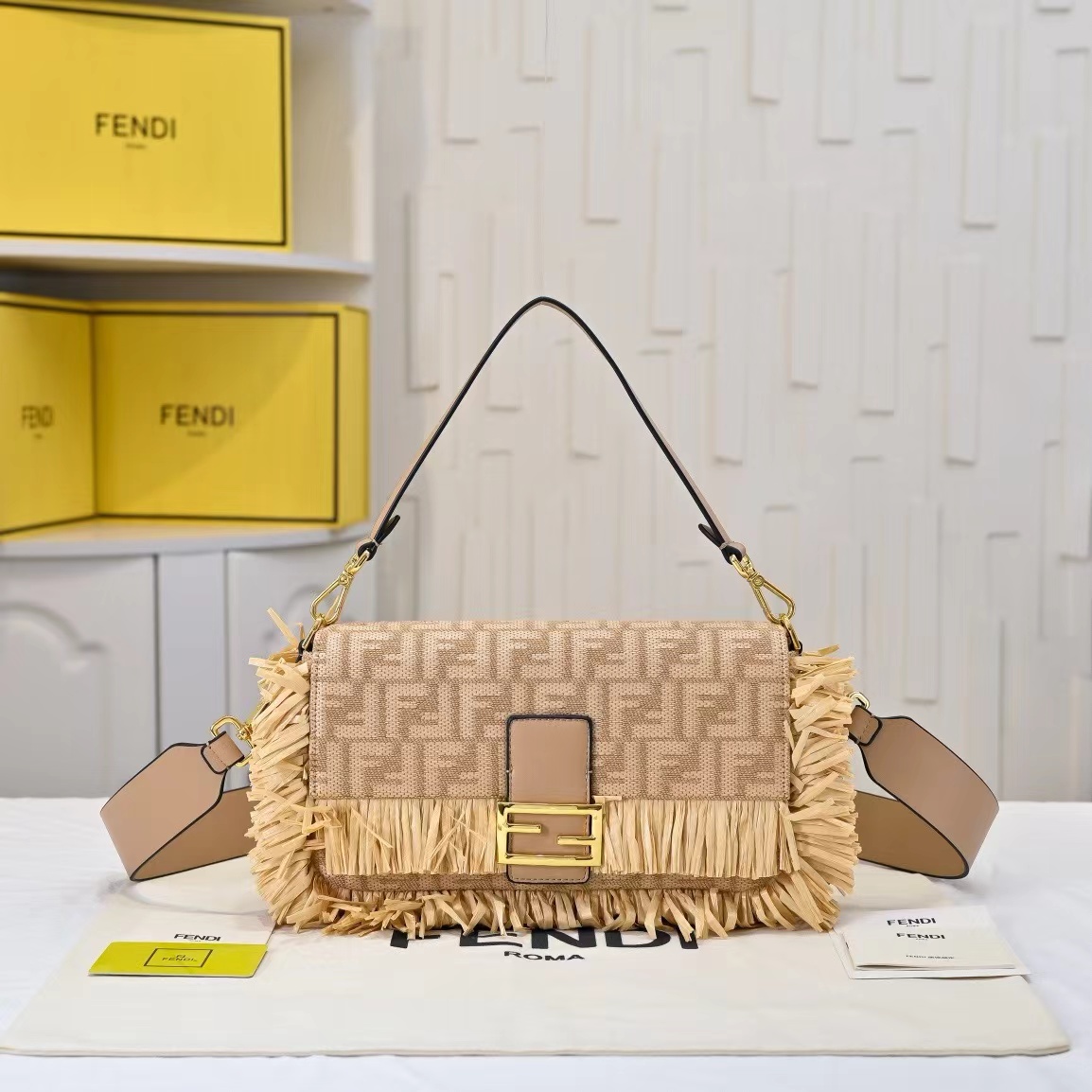Fendi フェンディ  バッグ