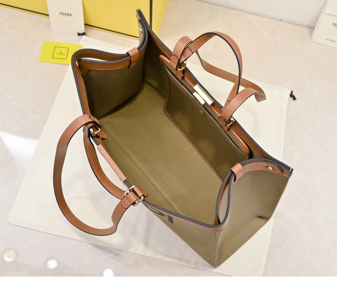 Fendi フェンディ  バッグ