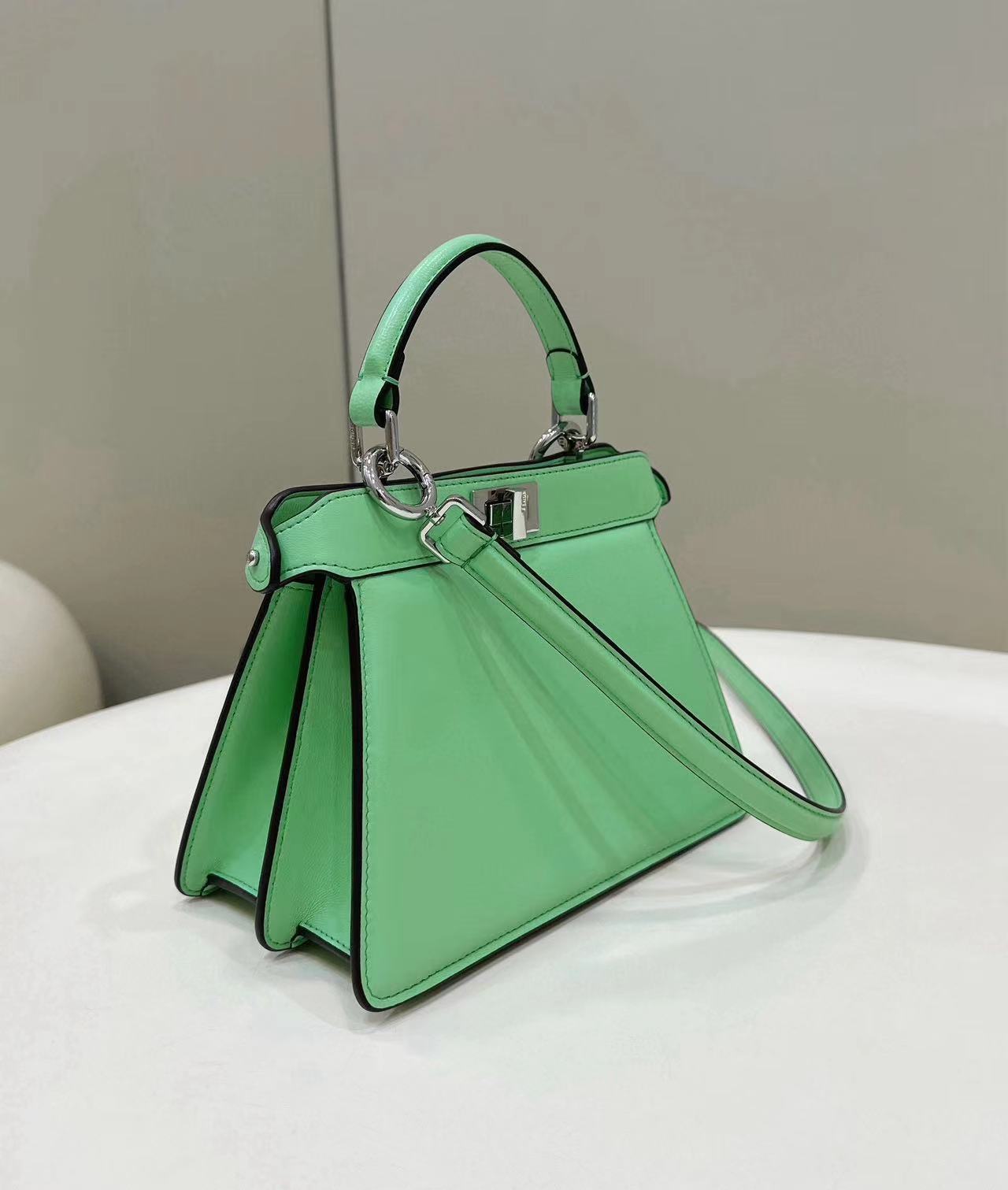 Fendi フェンディ  バッグ