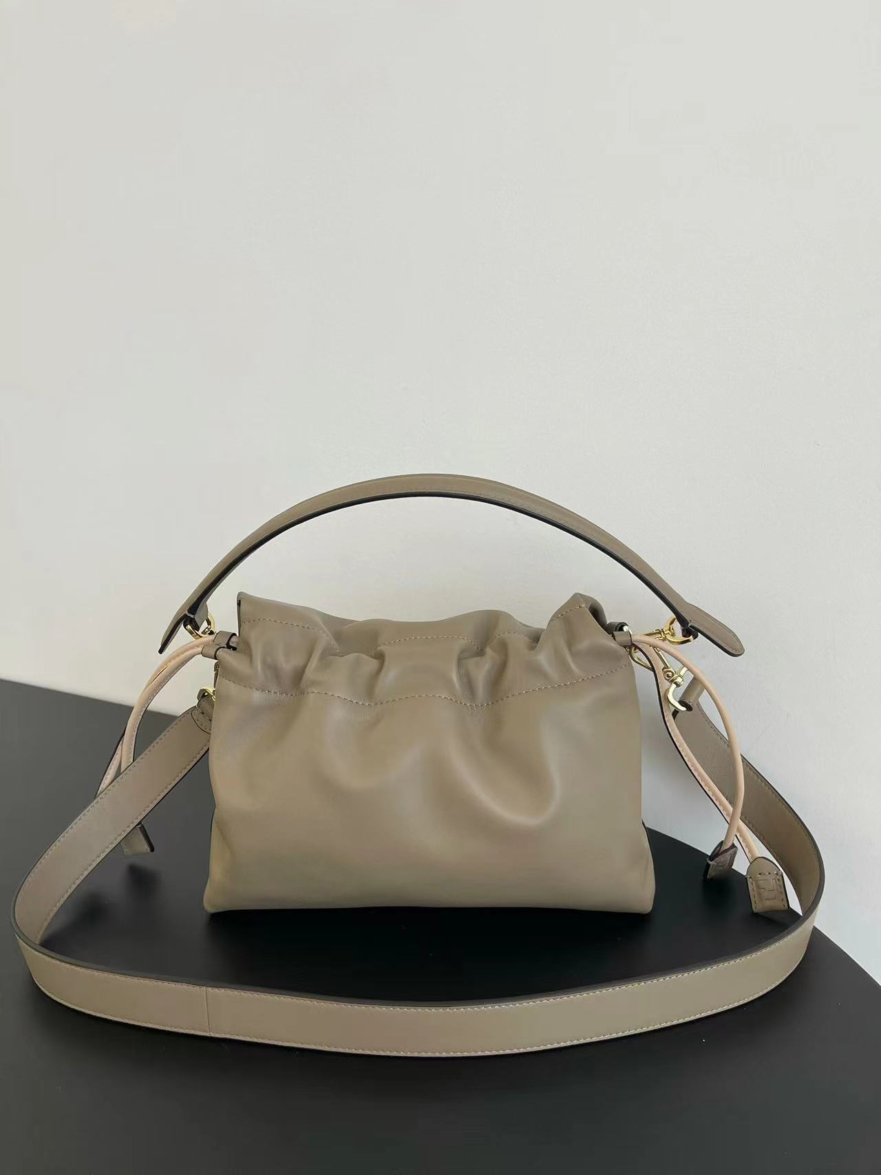 Fendi フェンディ  バッグ