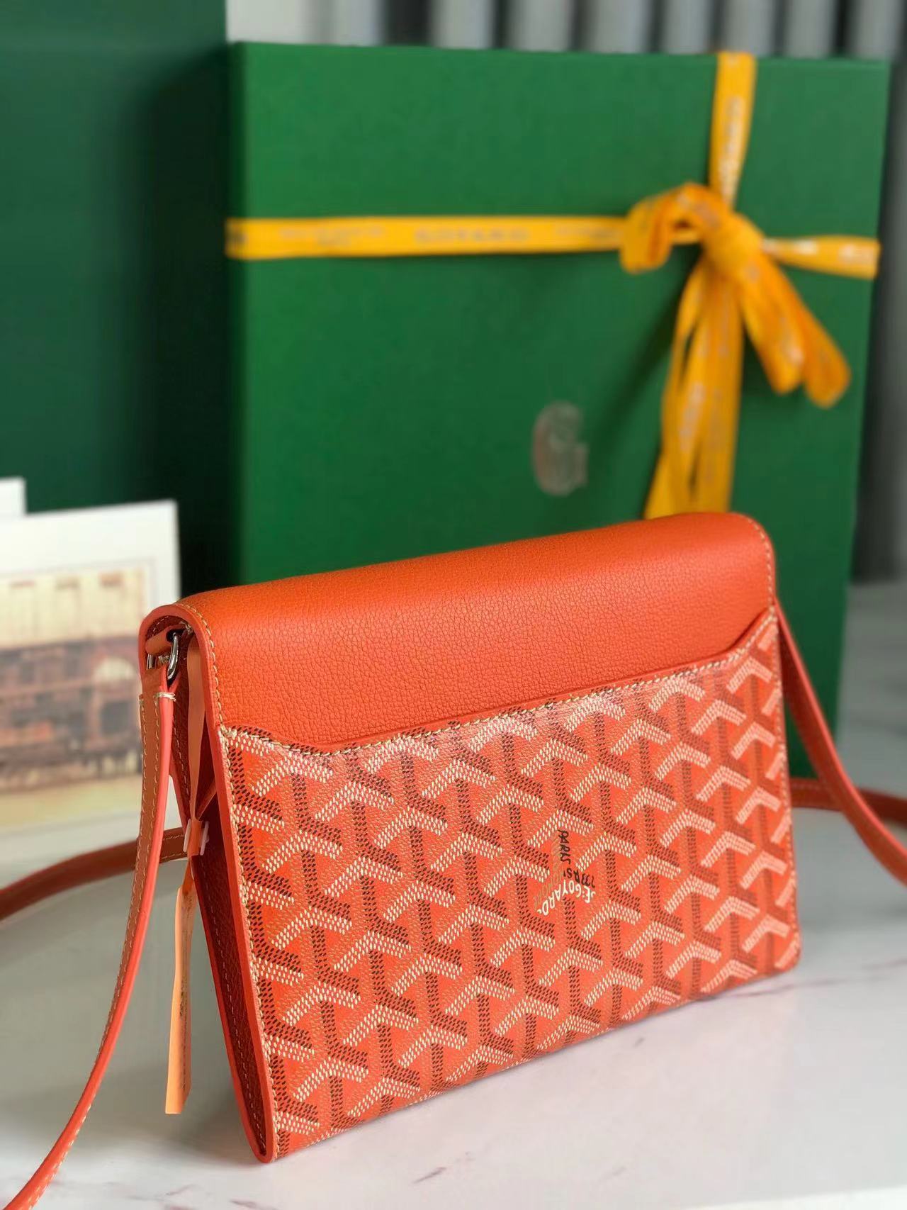 Goyard ゴヤール バッグ