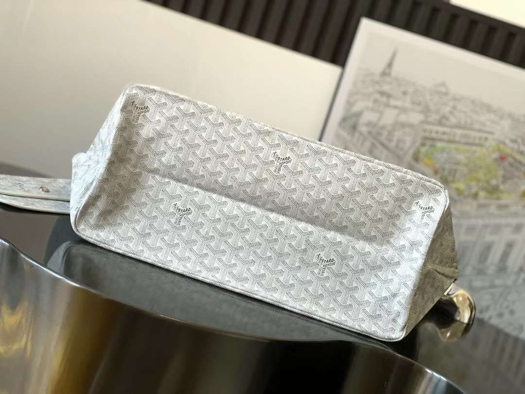 Goyard ゴヤール バッグ