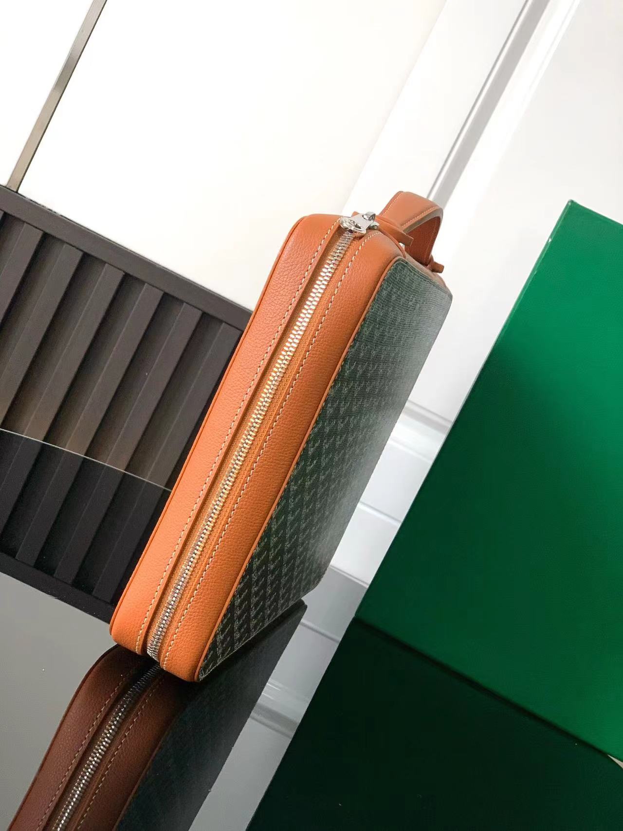 Goyard ゴヤール バッグ