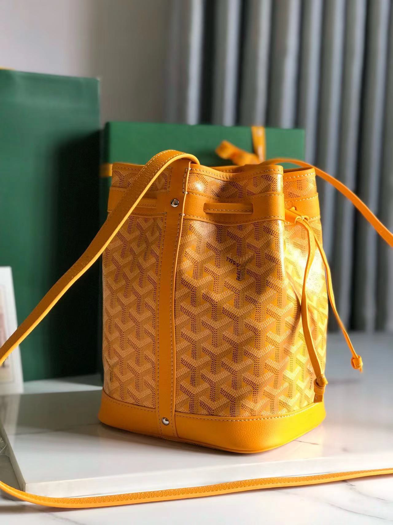Goyard ゴヤール バッグ